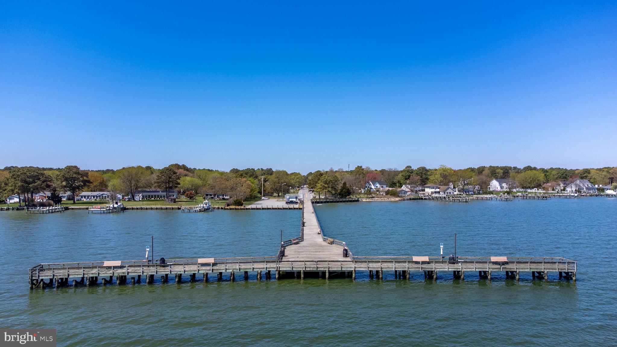 ROMANCOKE ON THE BAY - Residential