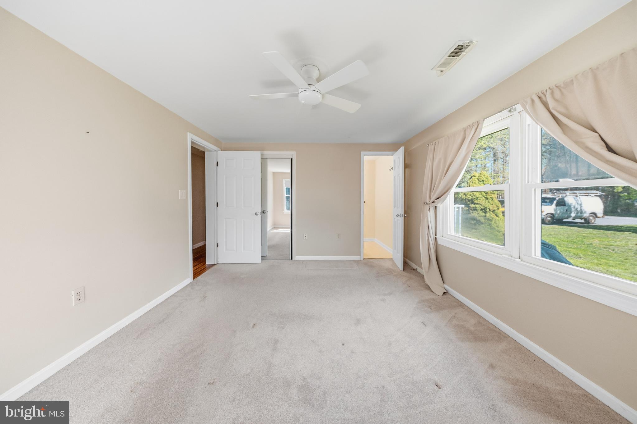 ROMANCOKE ON THE BAY - Residential