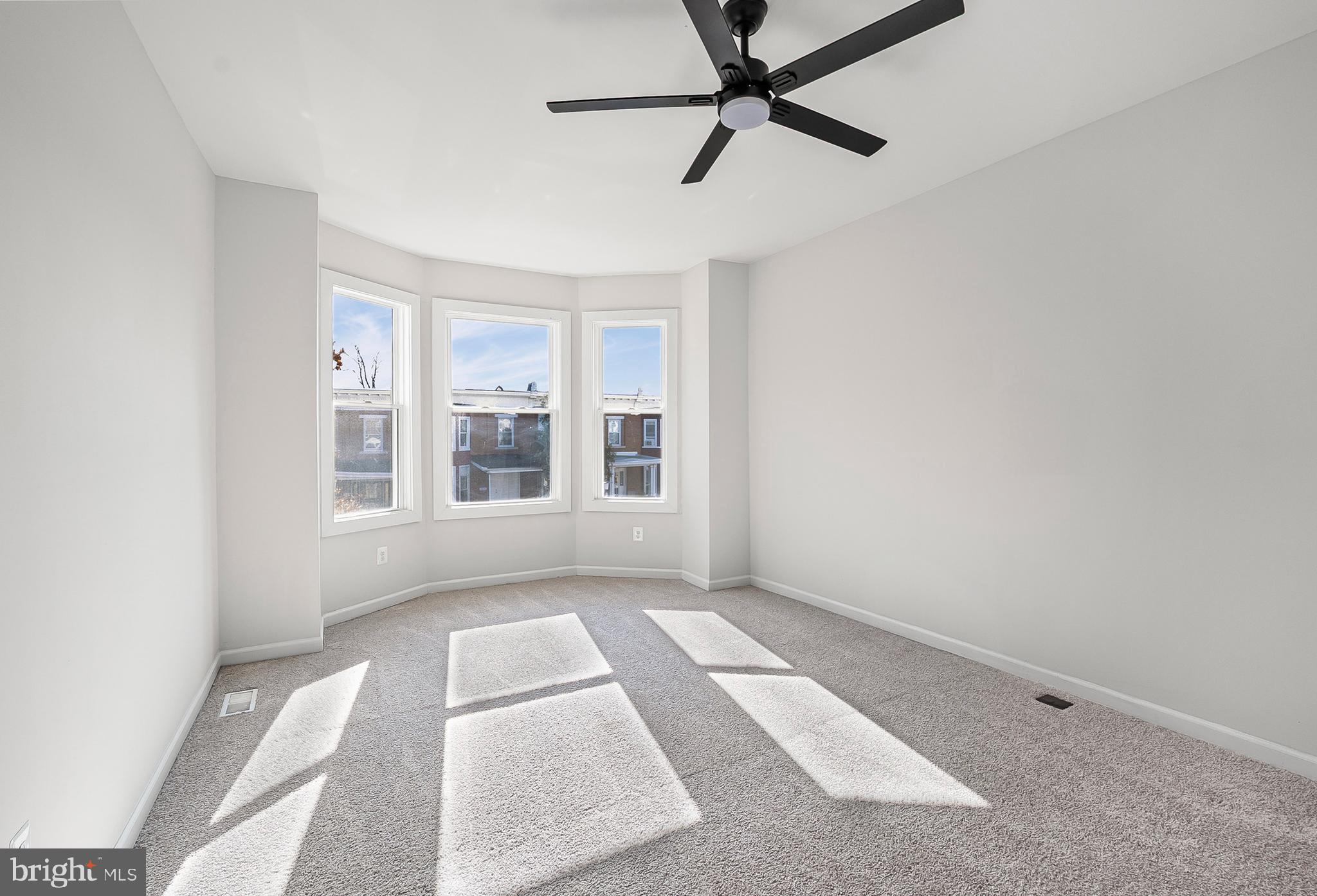 EVERGREEN LAWN - Residential