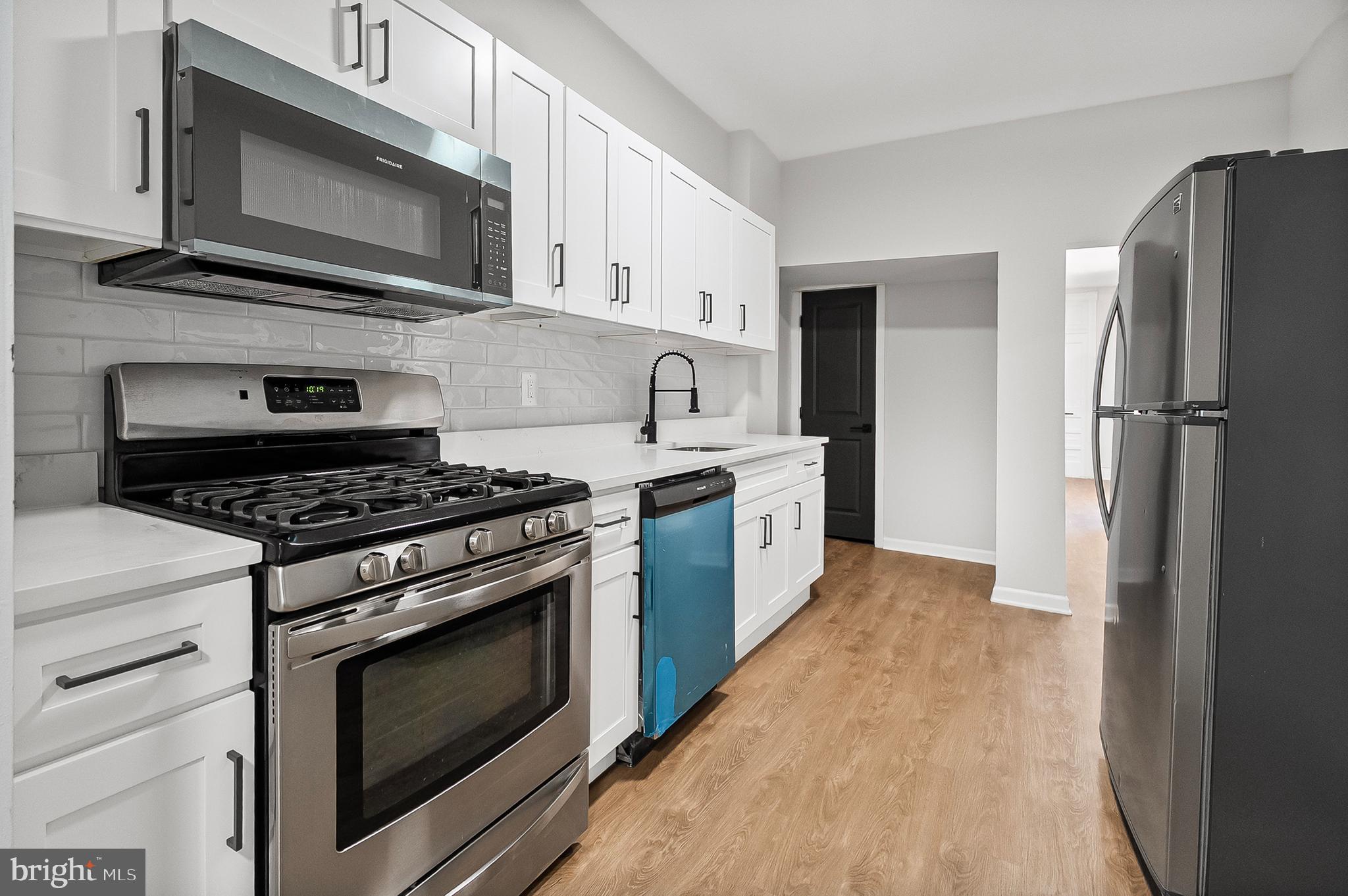 EVERGREEN LAWN - Residential