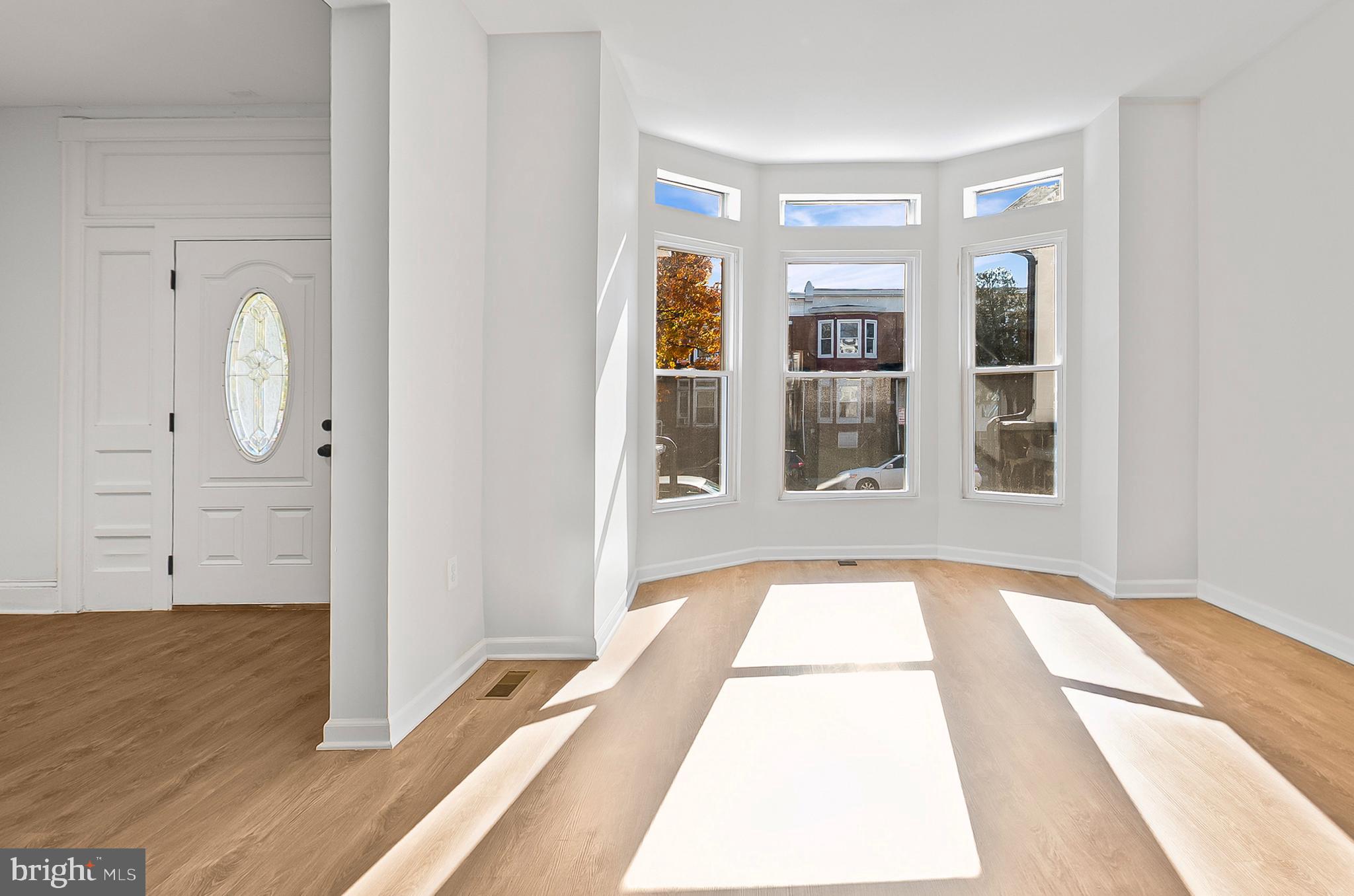 EVERGREEN LAWN - Residential