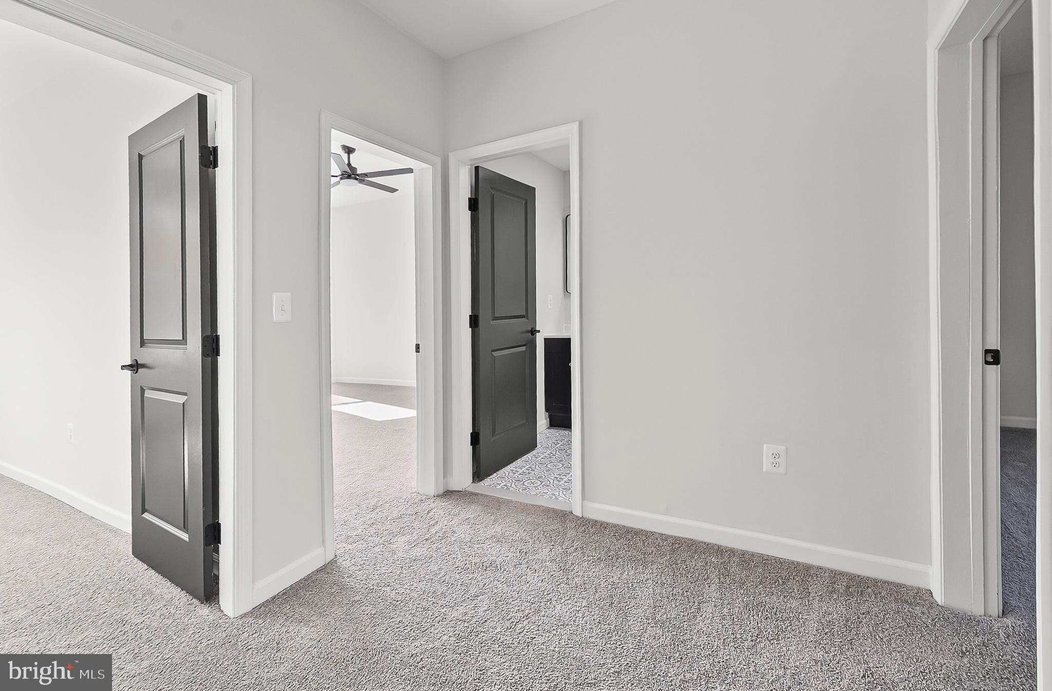 EVERGREEN LAWN - Residential