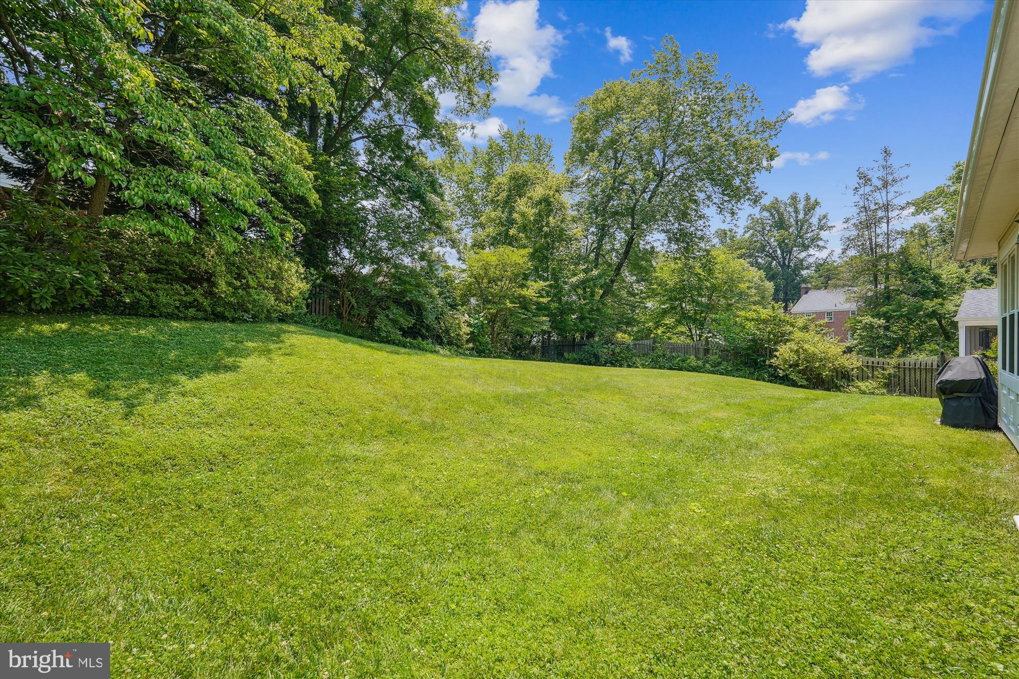 9911 THORNWOOD ROAD