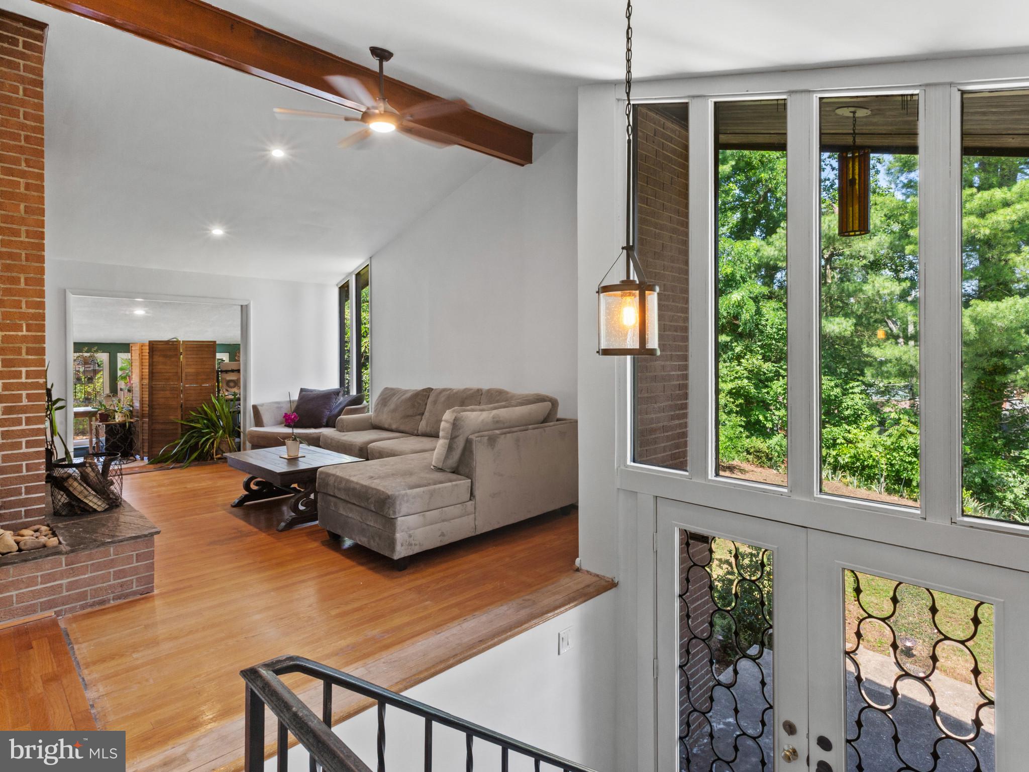 1811 CLAYTON DRIVE