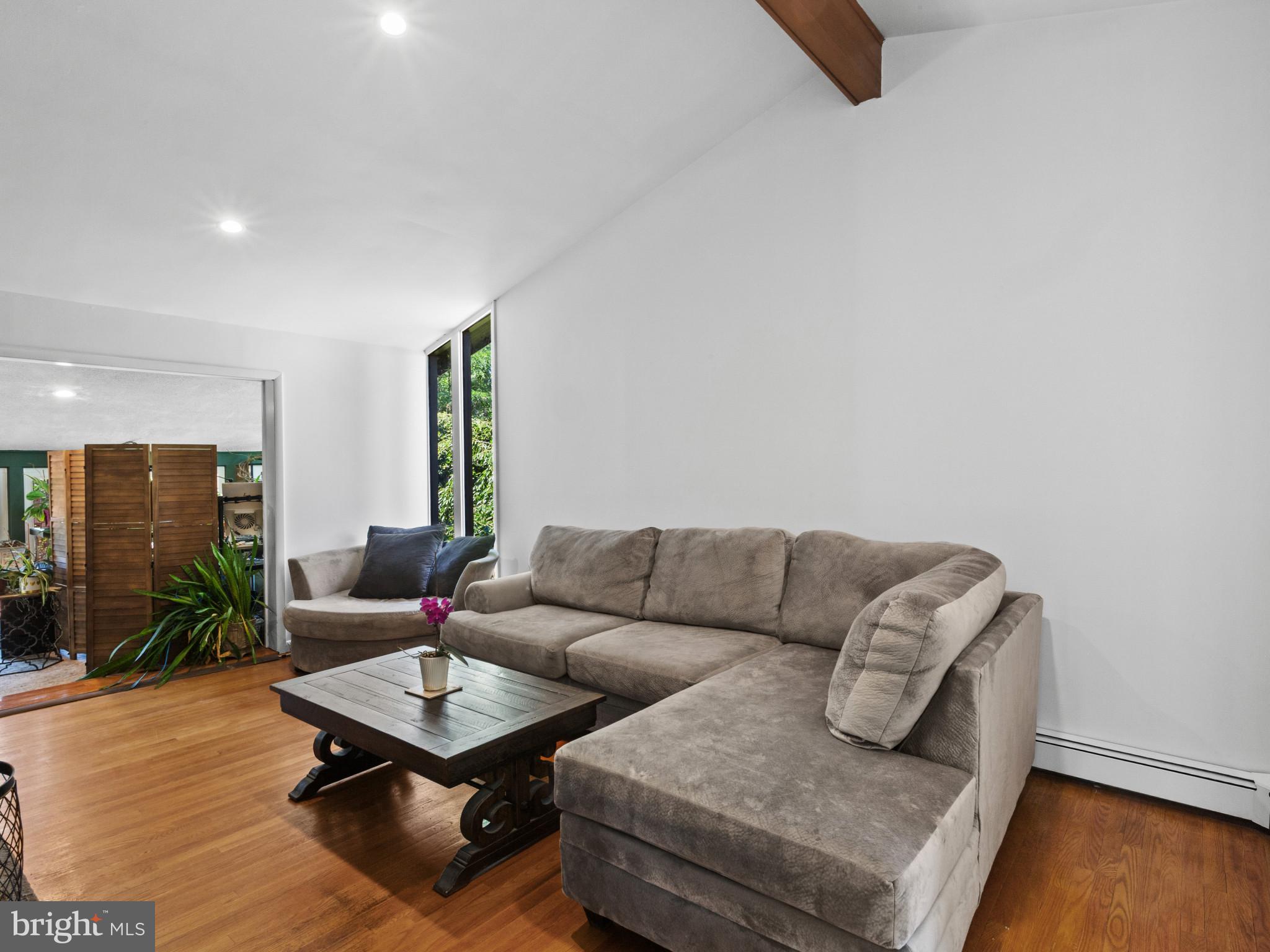 1811 CLAYTON DRIVE