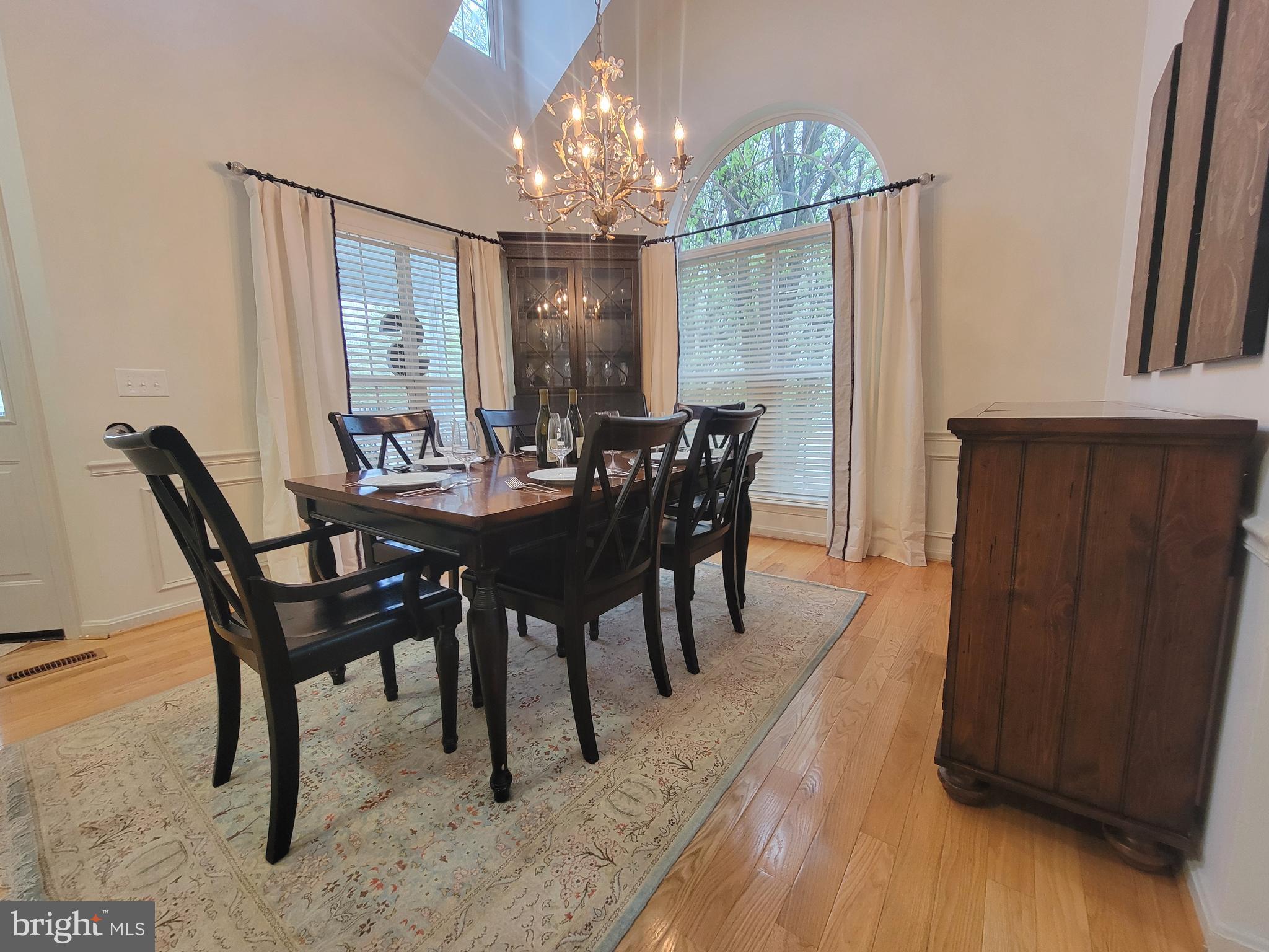 BROADLANDS - Residential