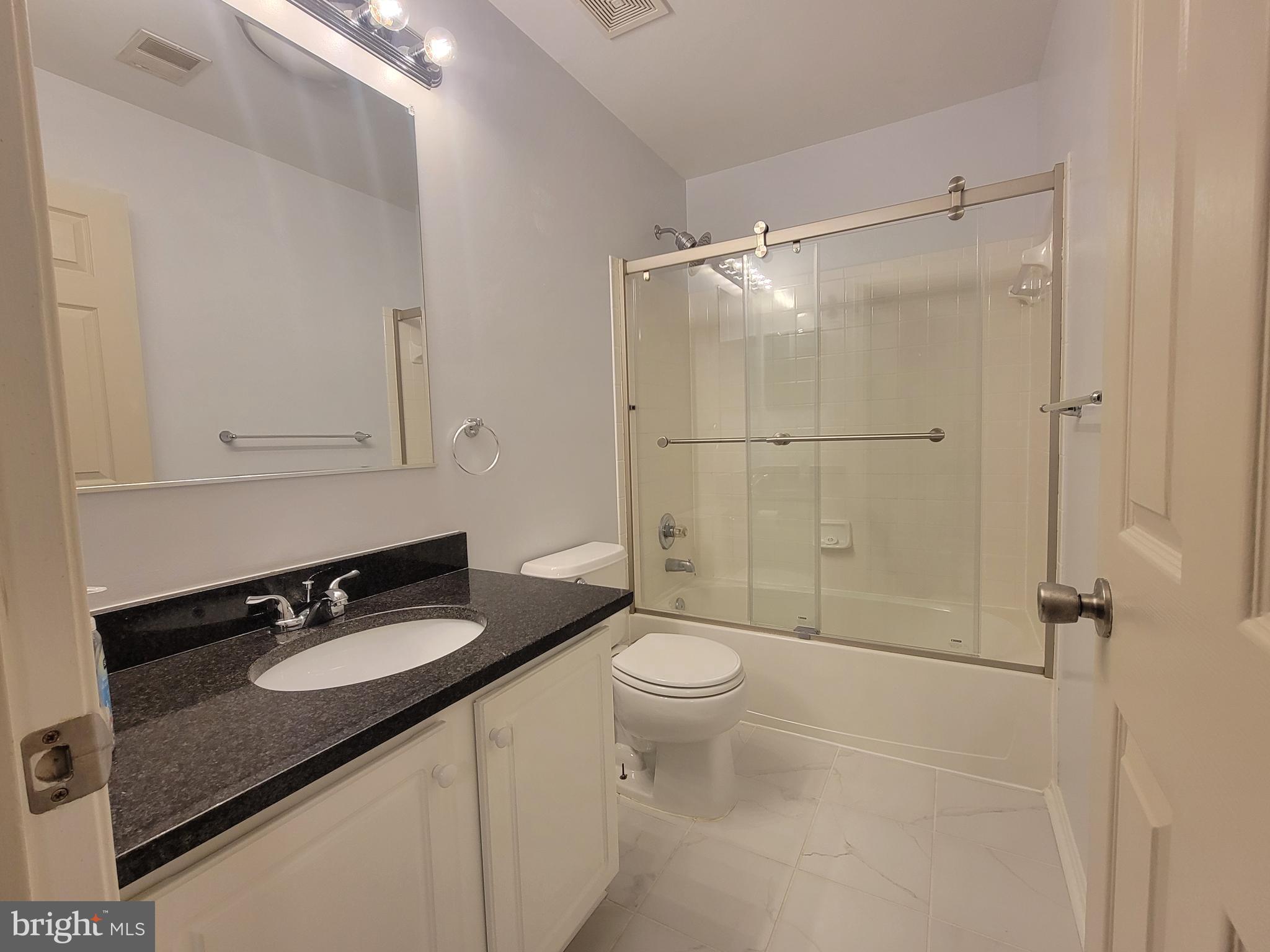 BROADLANDS - Residential