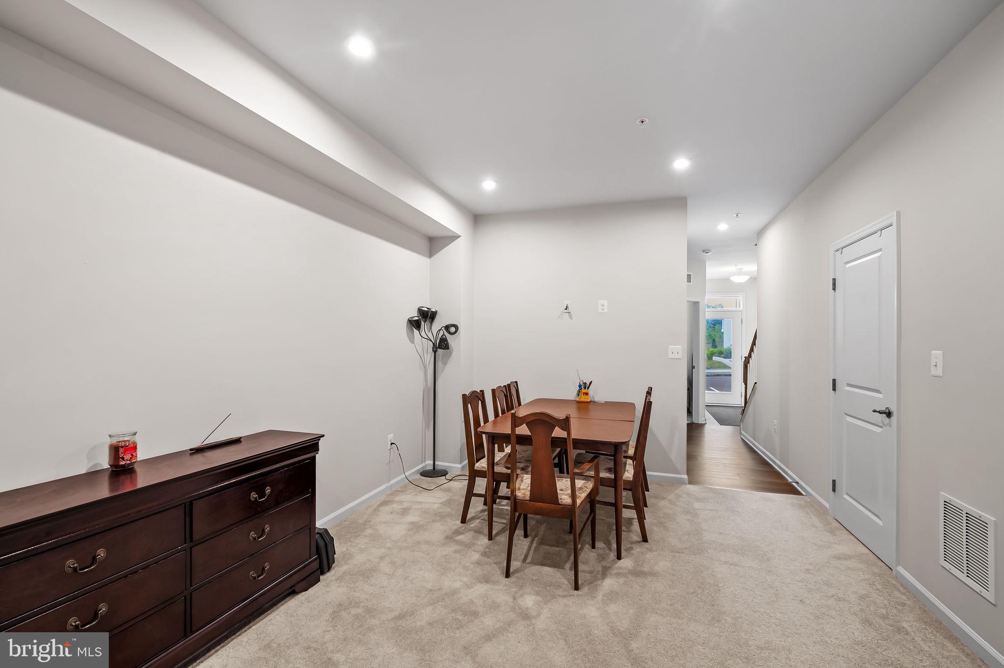 WOODGATE - Residential