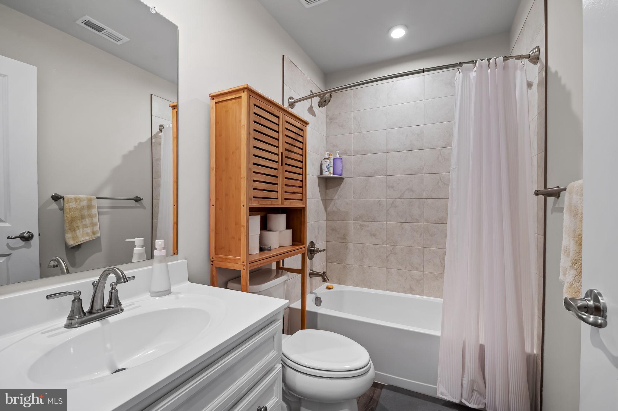WOODGATE - Residential