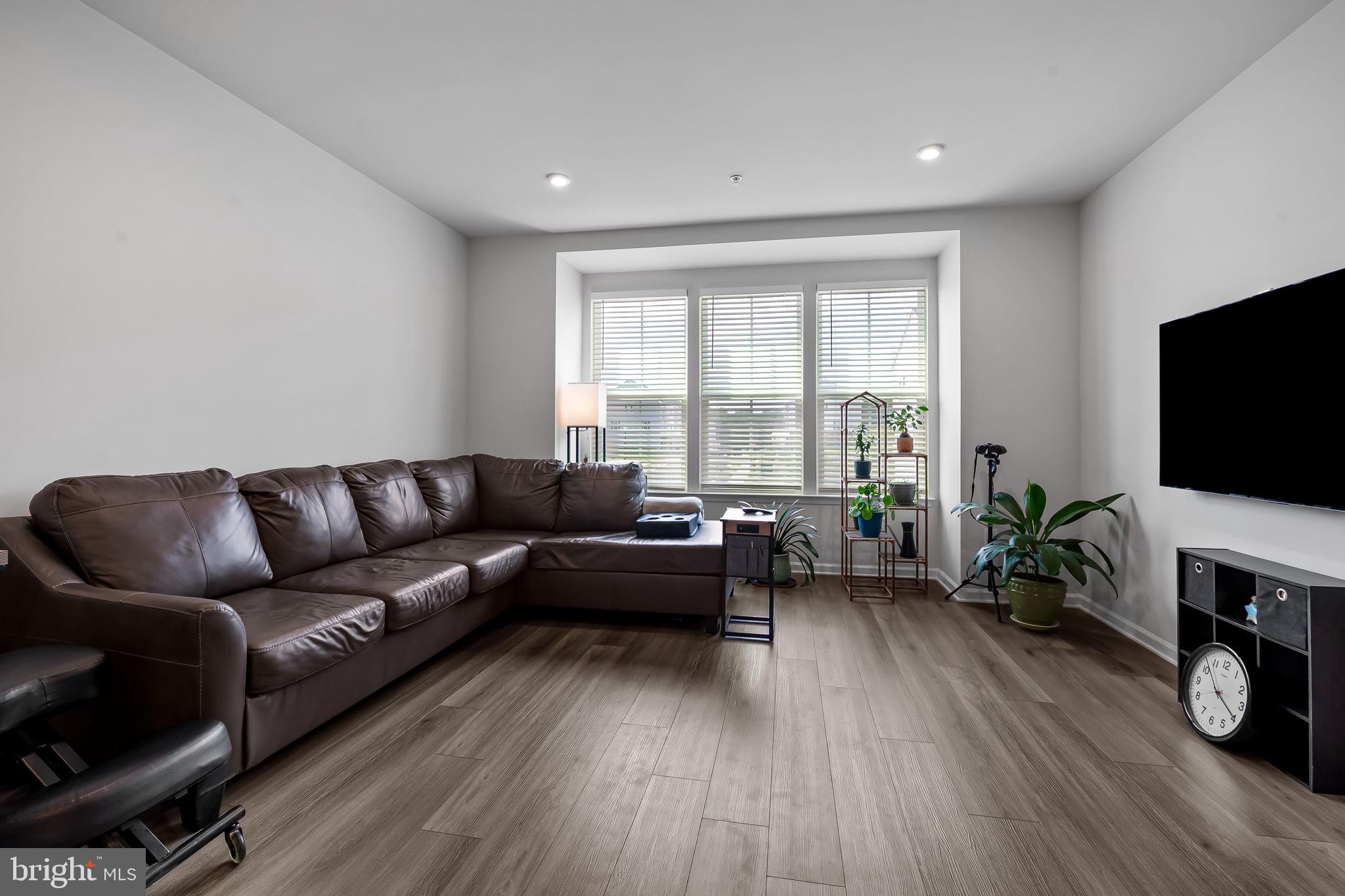 WOODGATE - Residential