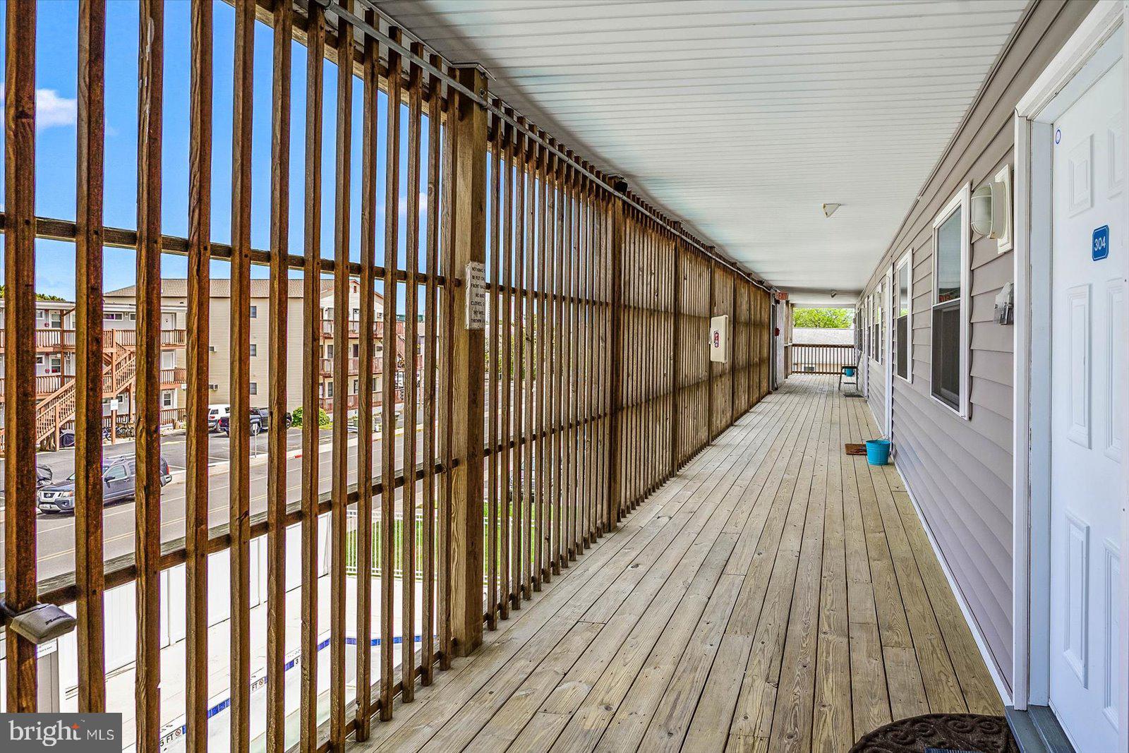 BAY SHORES - Residential