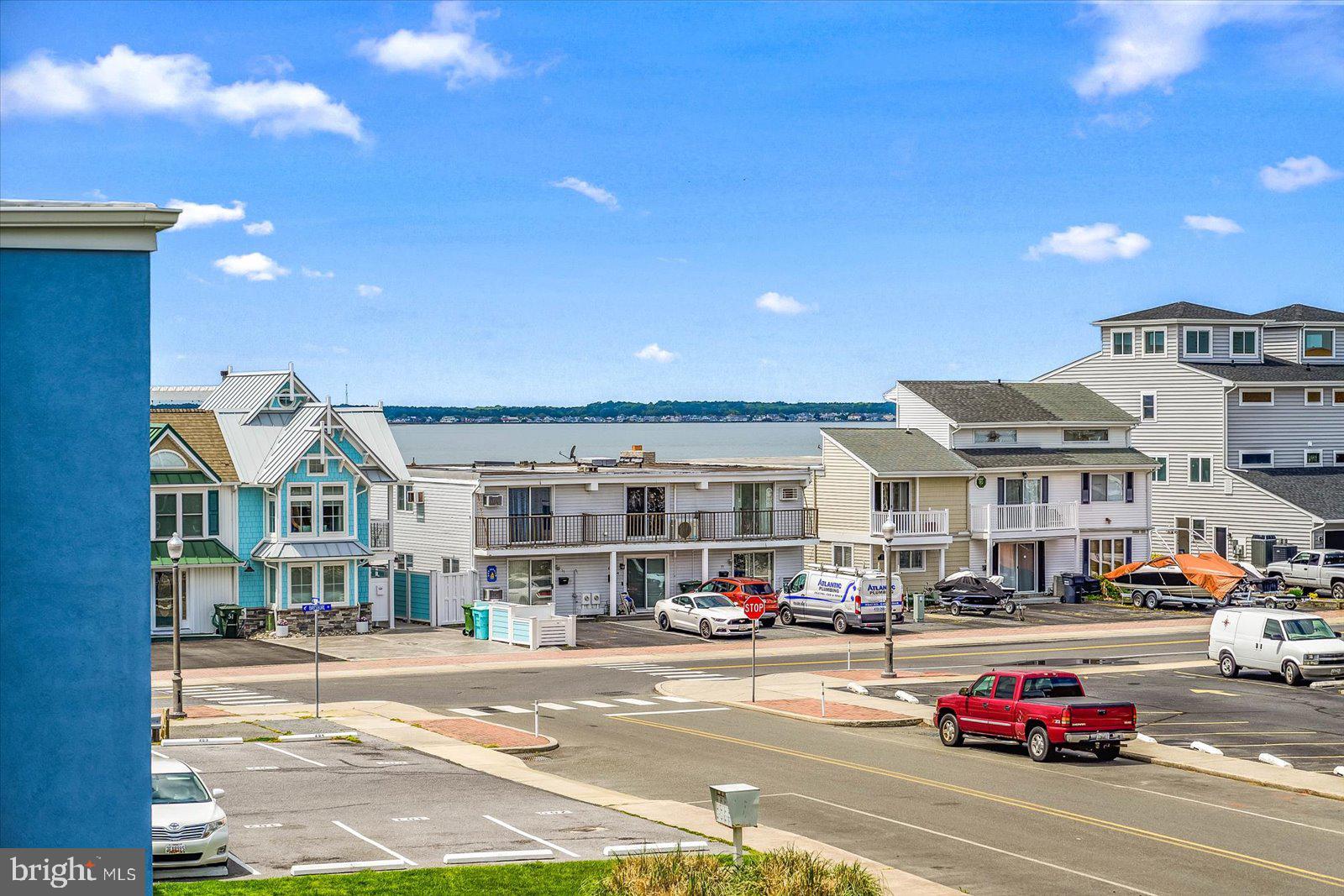 BAY SHORES - Residential