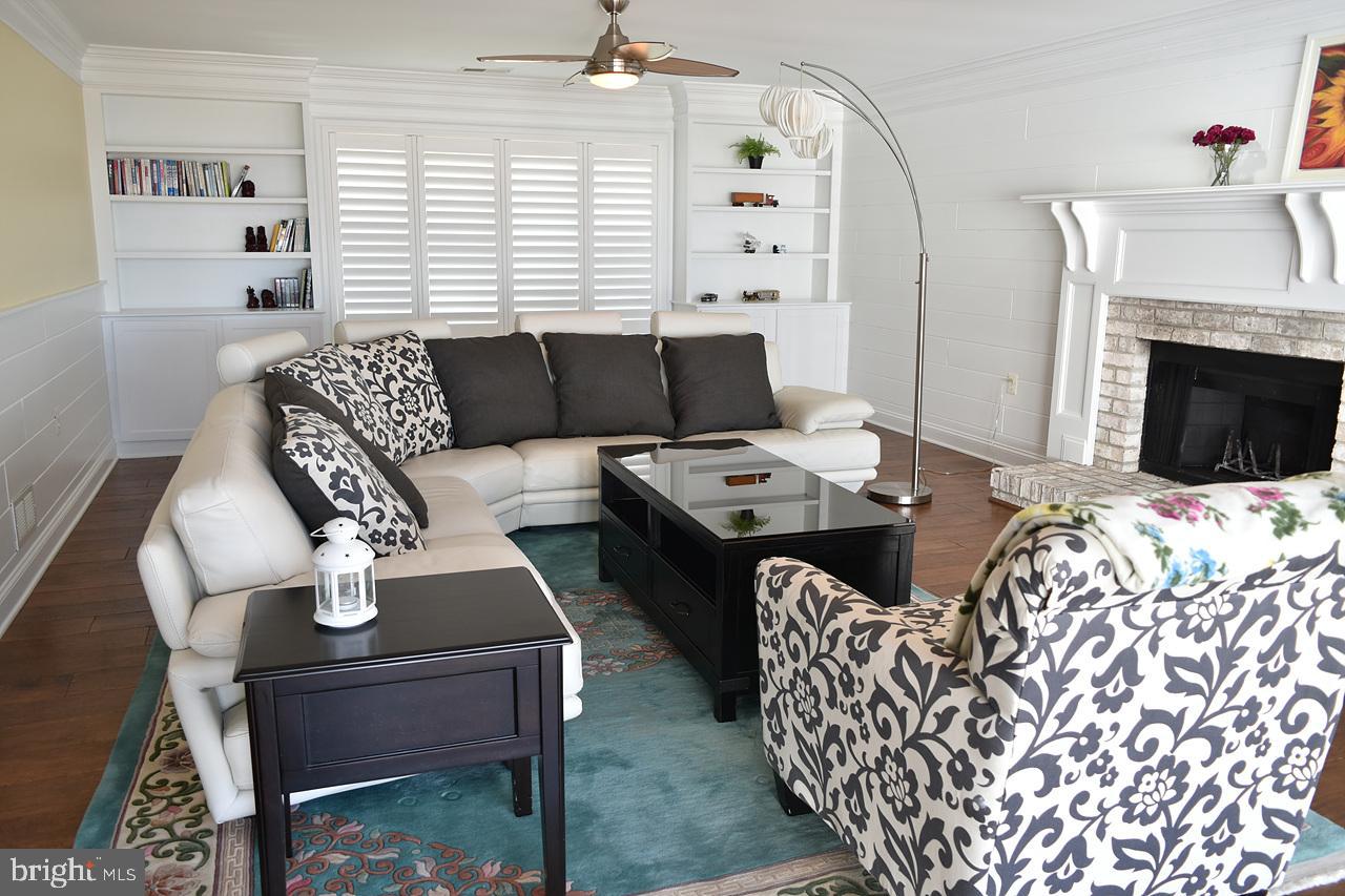 BLOODY POINT FARM - Residential