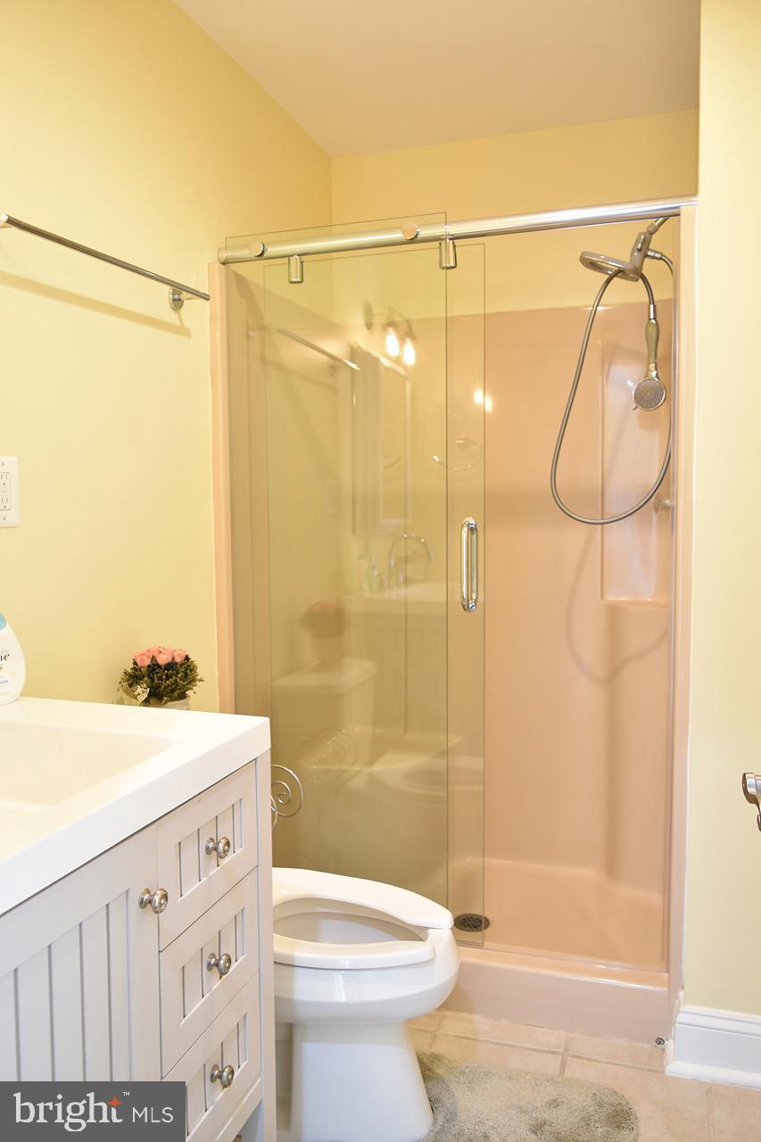 BLOODY POINT FARM - Residential