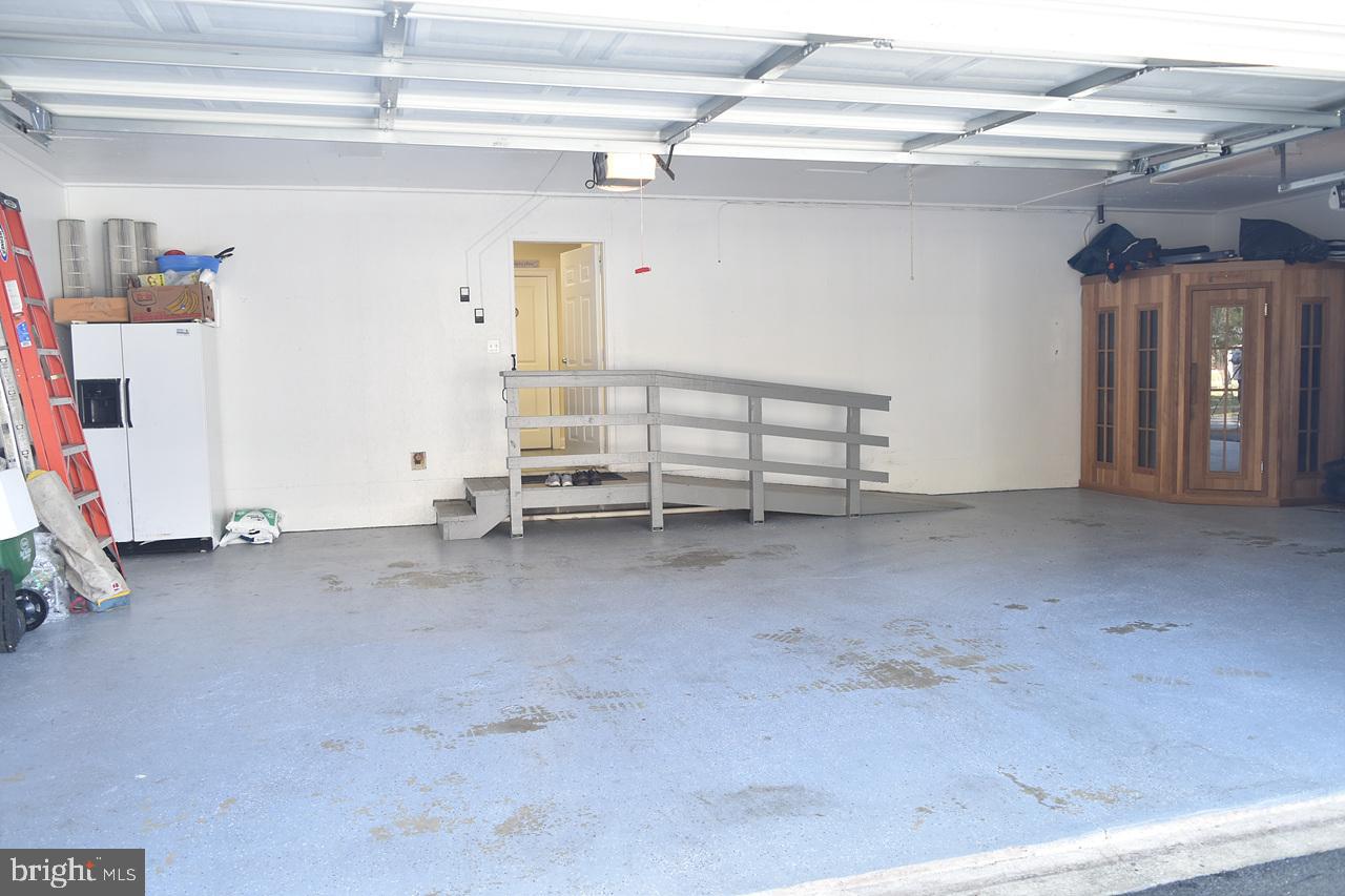 BLOODY POINT FARM - Residential