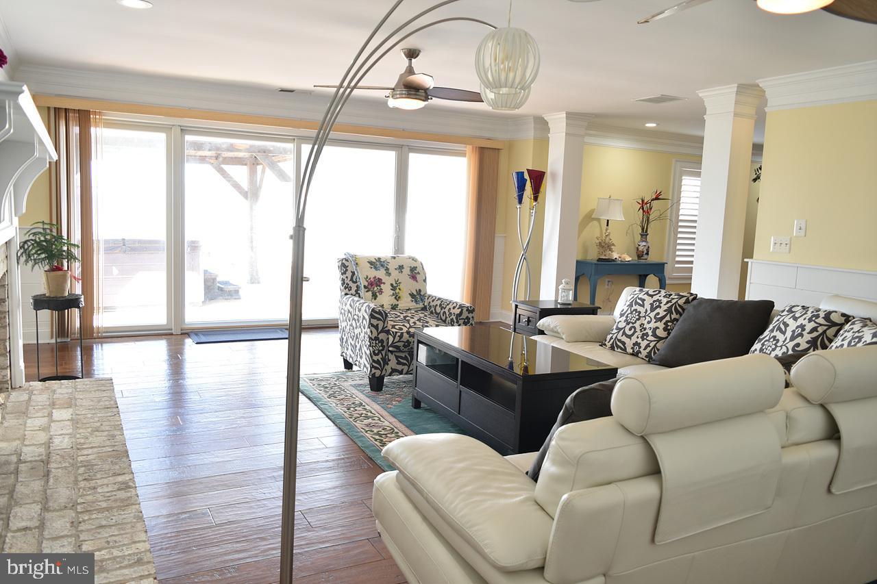 BLOODY POINT FARM - Residential