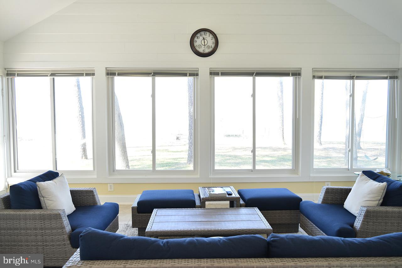 BLOODY POINT FARM - Residential