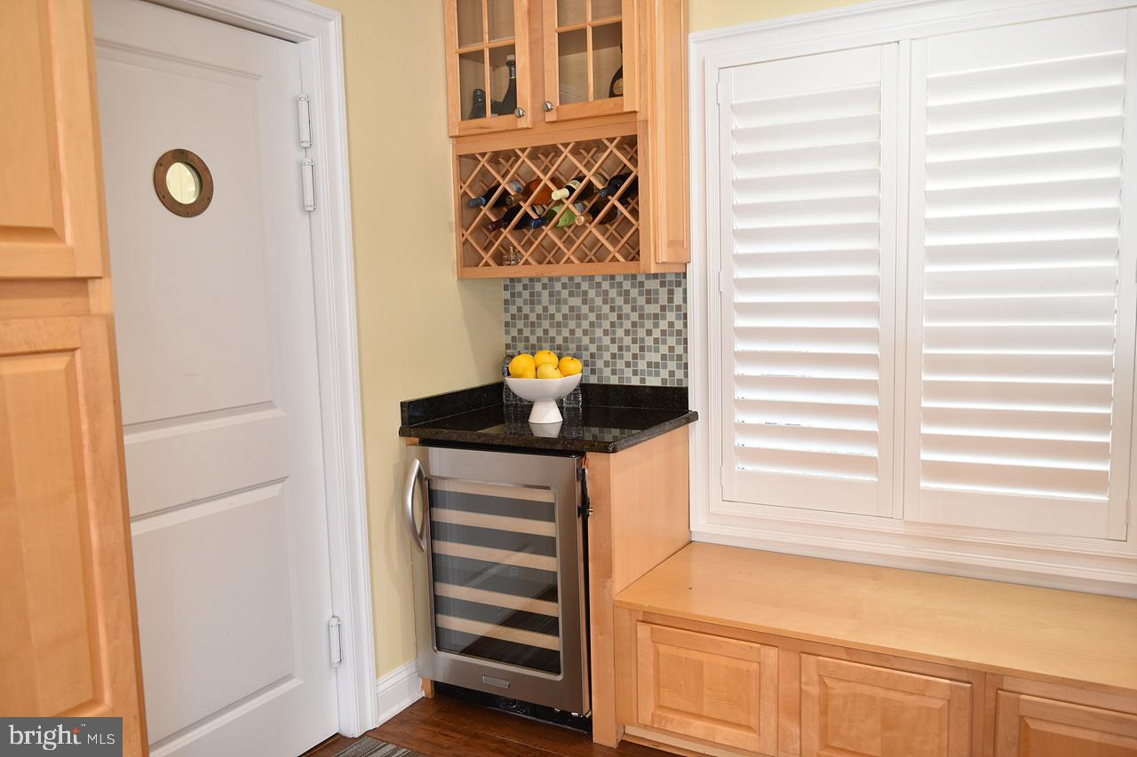 BLOODY POINT FARM - Residential