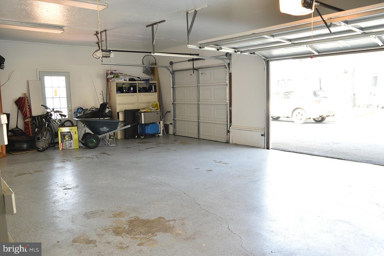 BLOODY POINT FARM - Residential