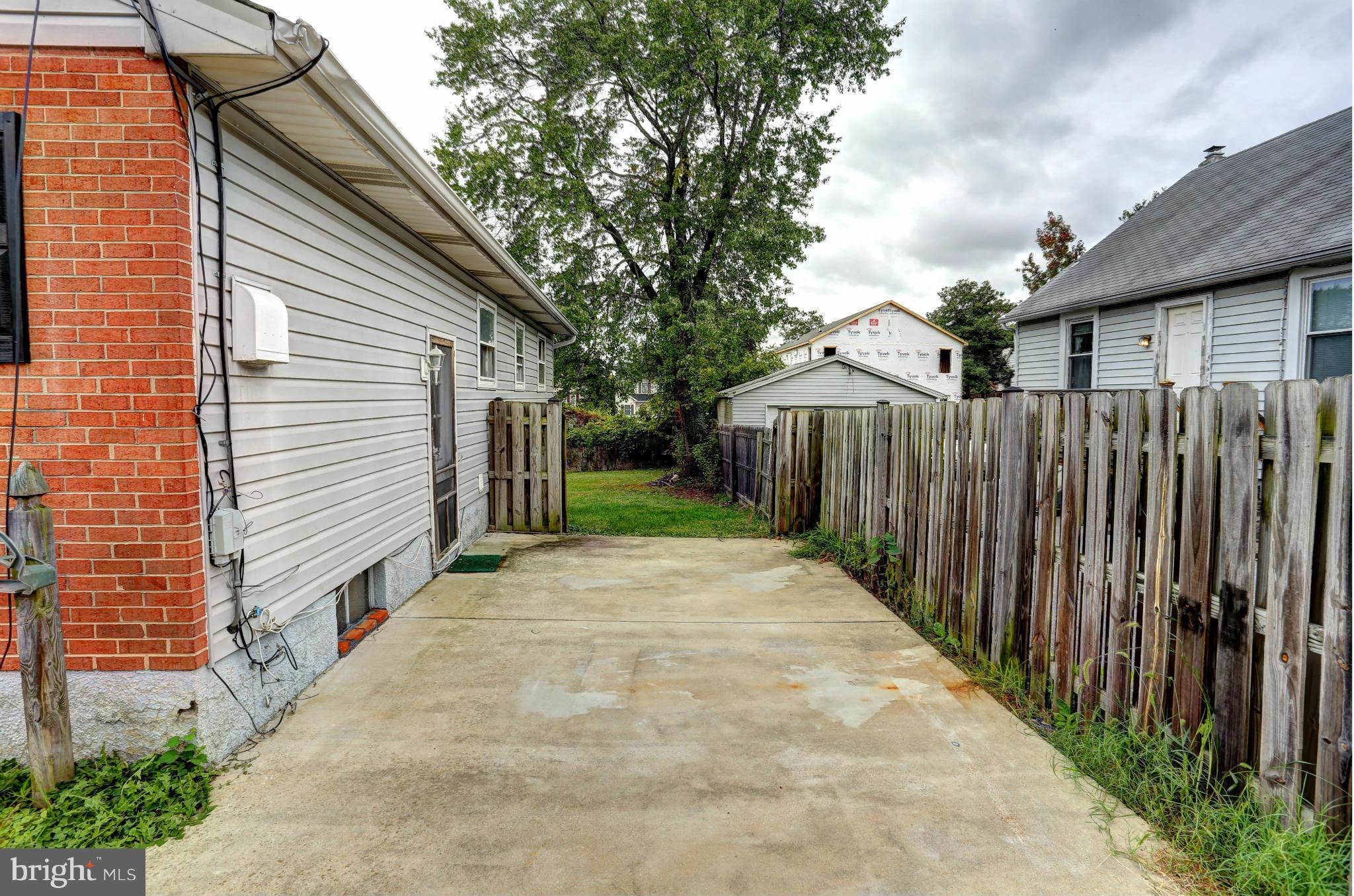 HARWOOD PARK - Residential