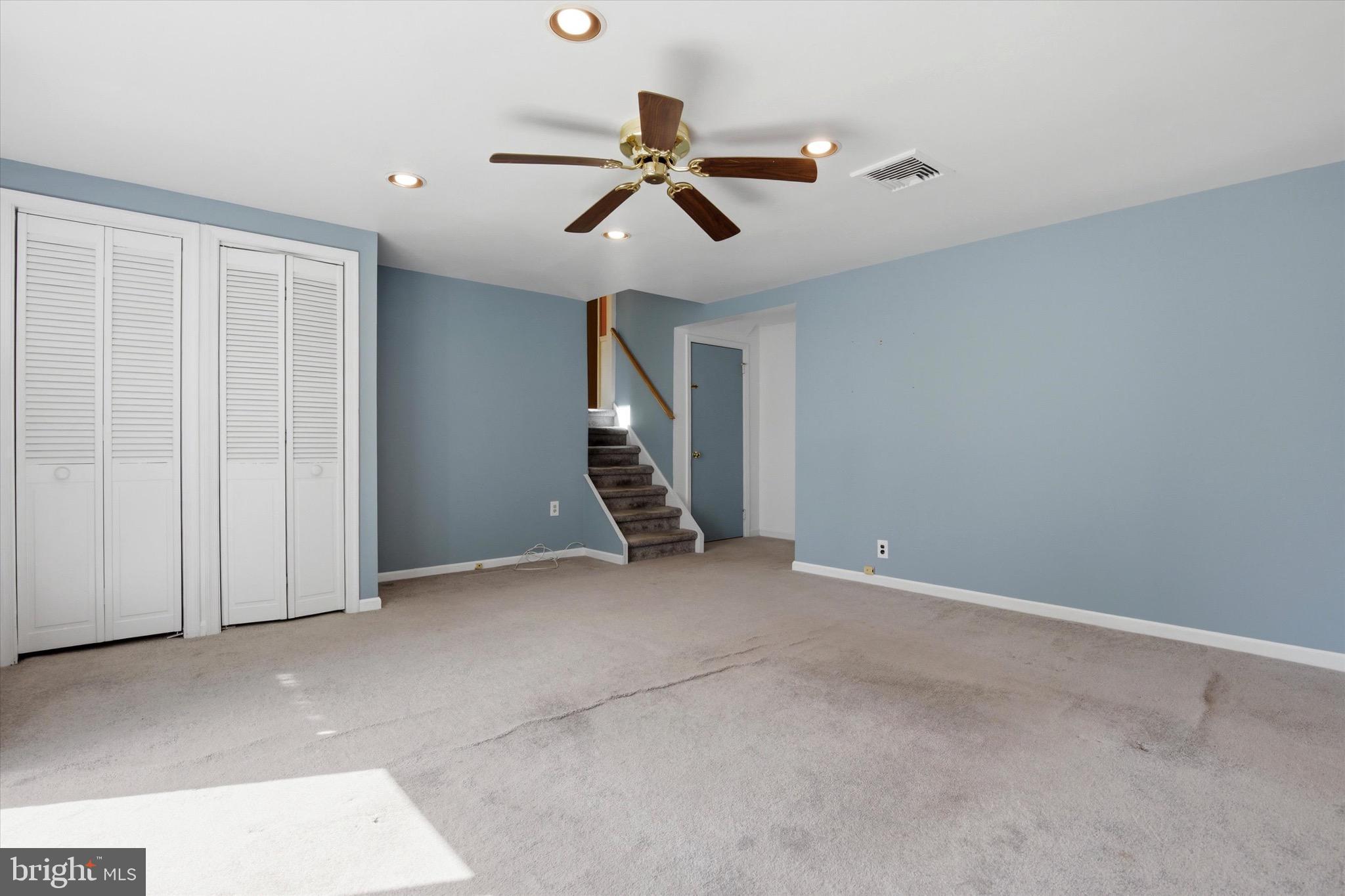MERCER HILL VIL - Residential