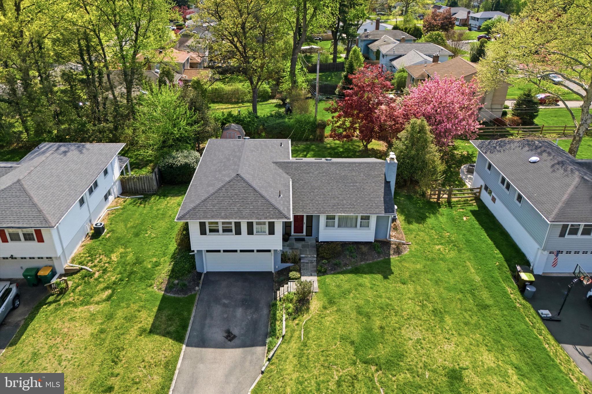 MERCER HILL VIL - Residential