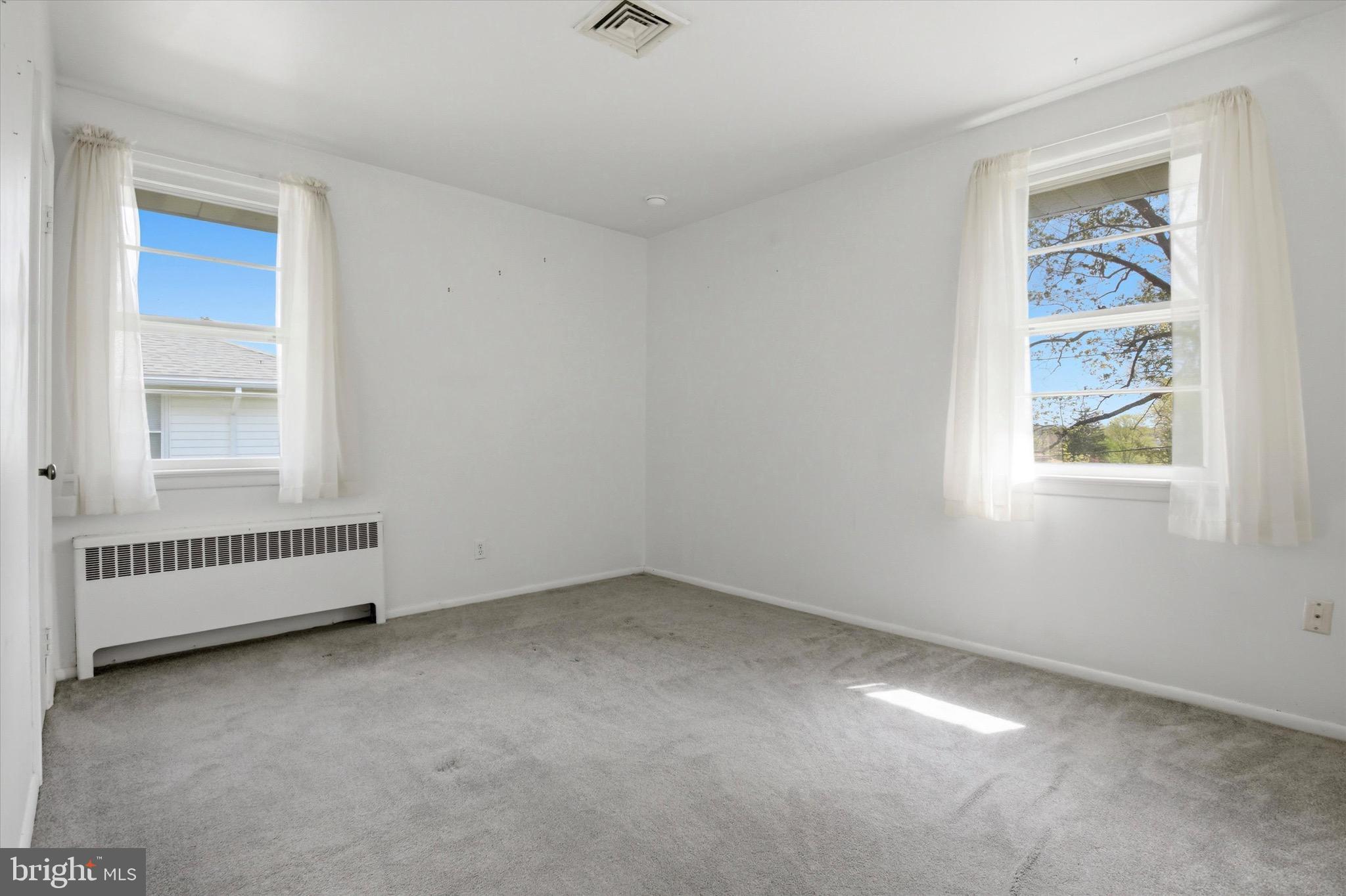 MERCER HILL VIL - Residential