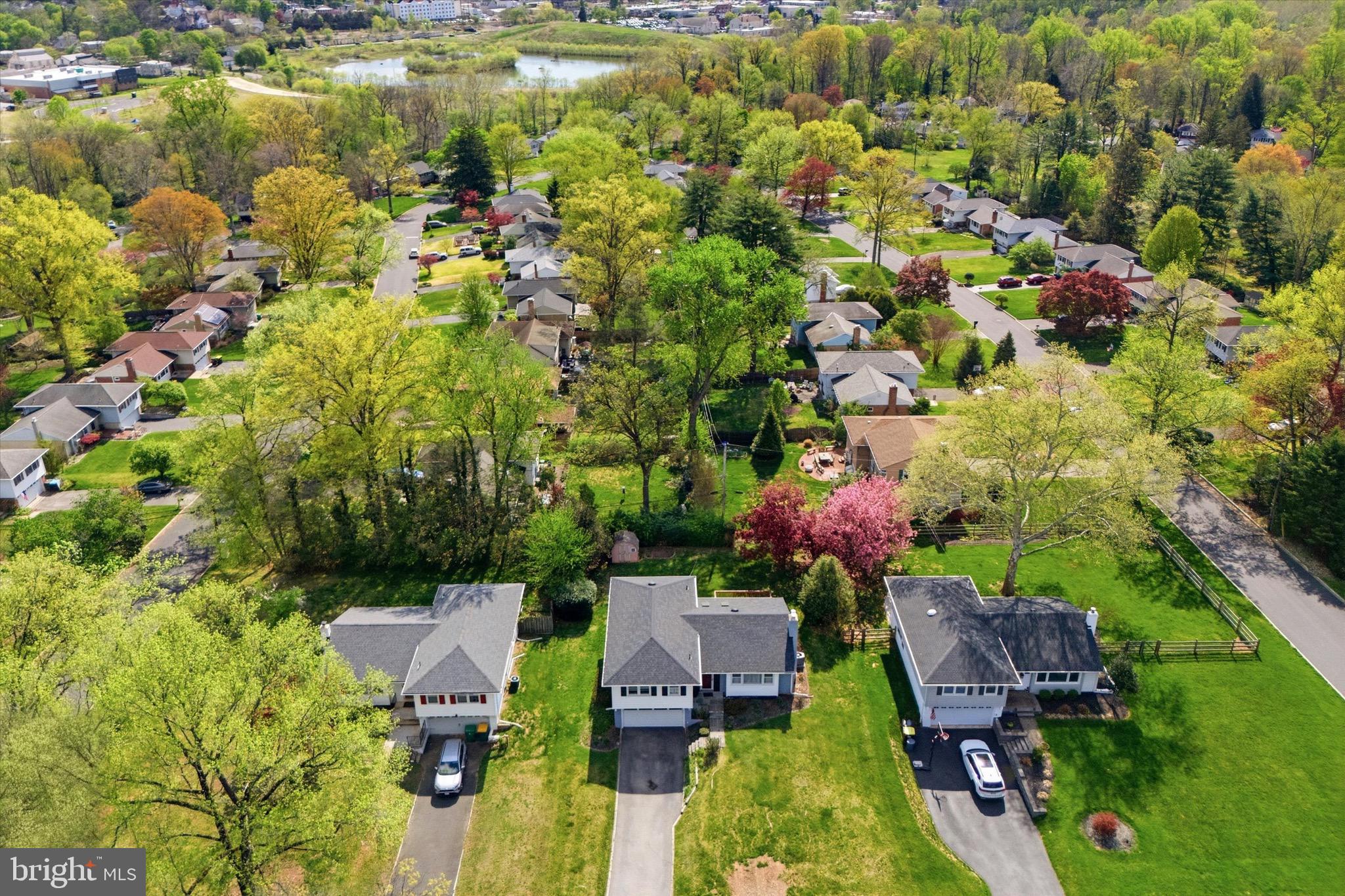 MERCER HILL VIL - Residential