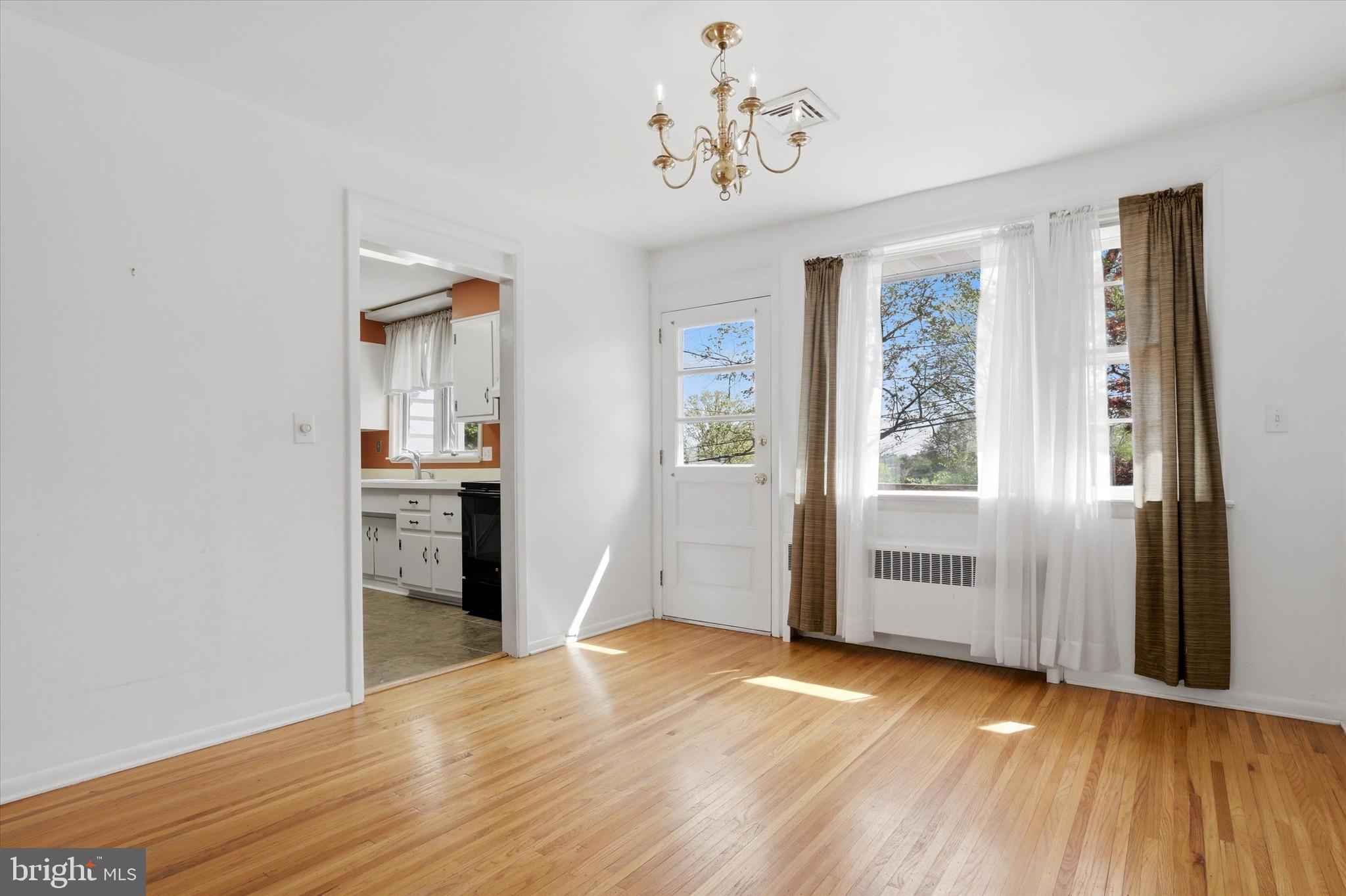 MERCER HILL VIL - Residential
