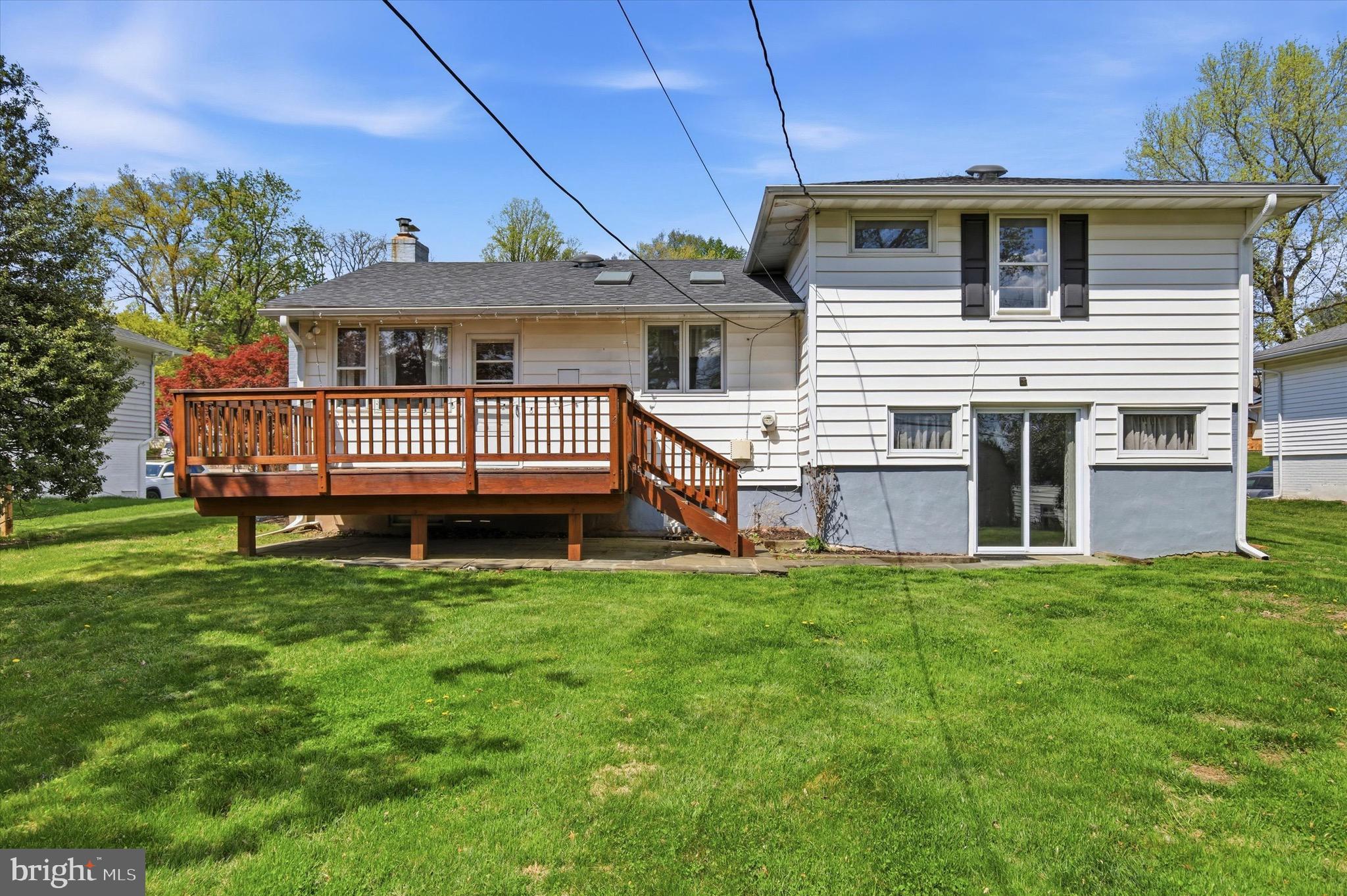 MERCER HILL VIL - Residential