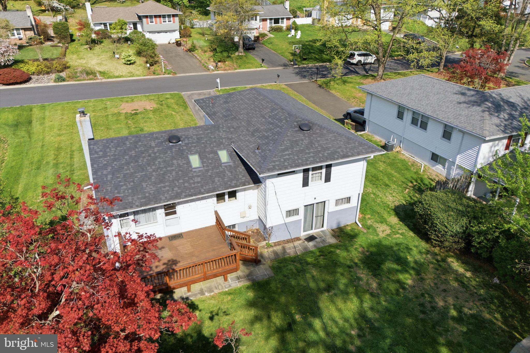 MERCER HILL VIL - Residential