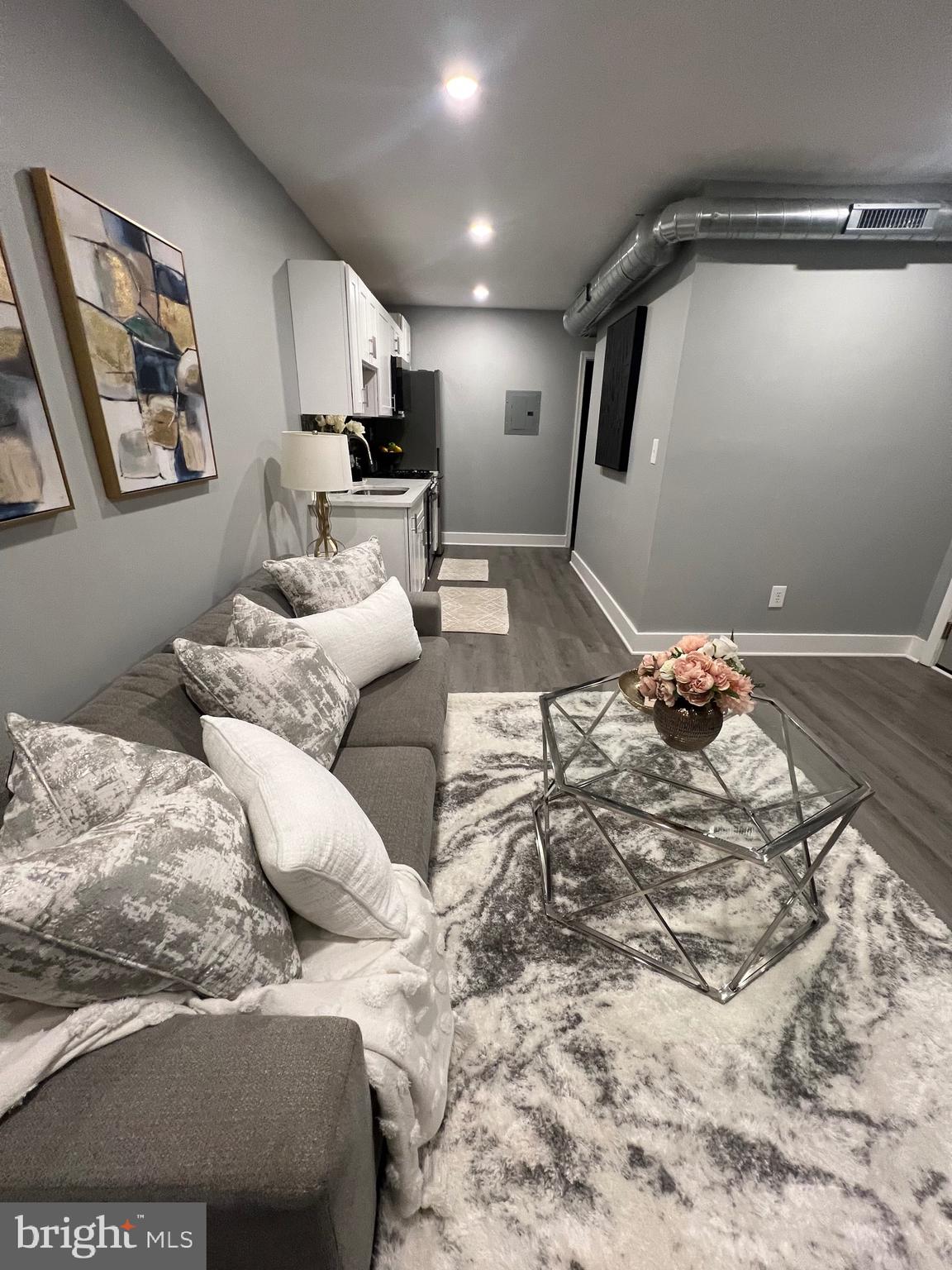 CAPITOL HILL - Residential Lease