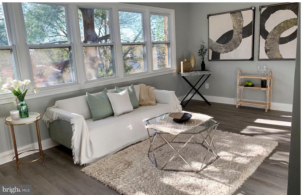 CAPITOL HILL - Residential Lease