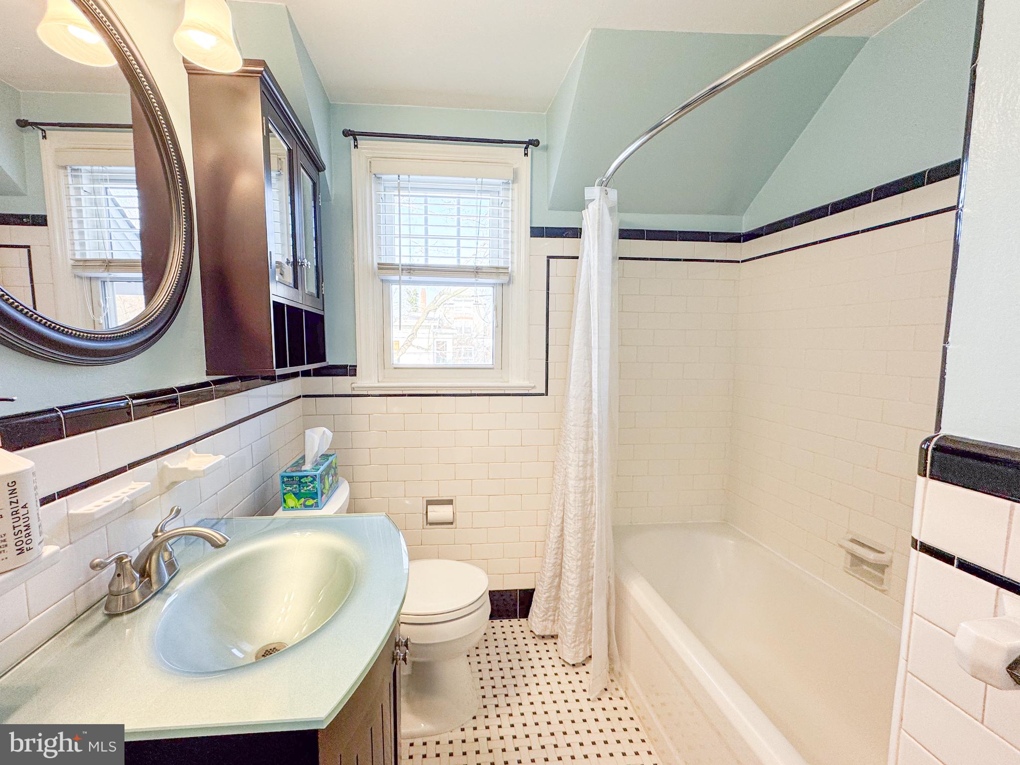 GREEN HILLS - Residential