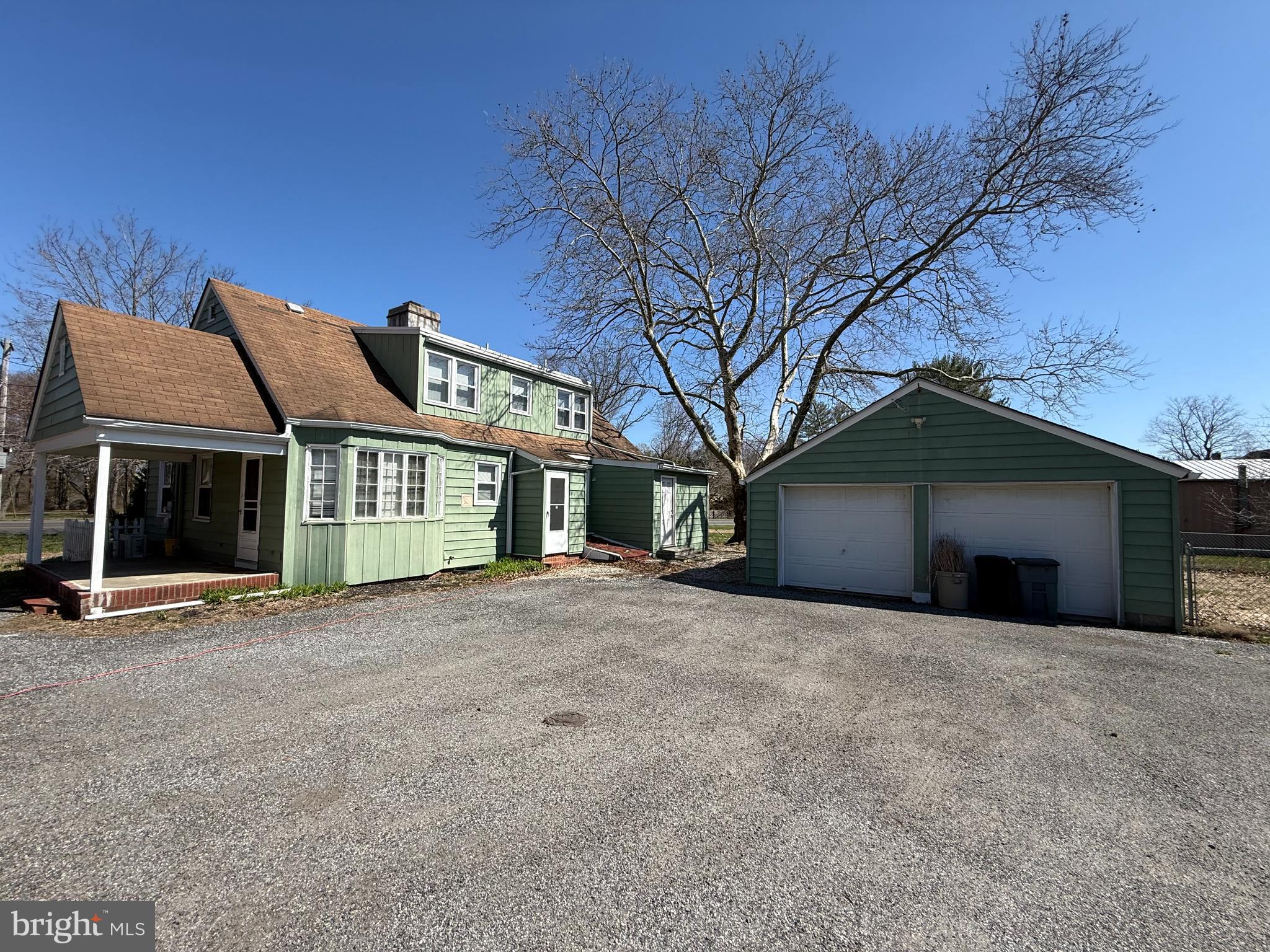 81 N GREENWICH STREET