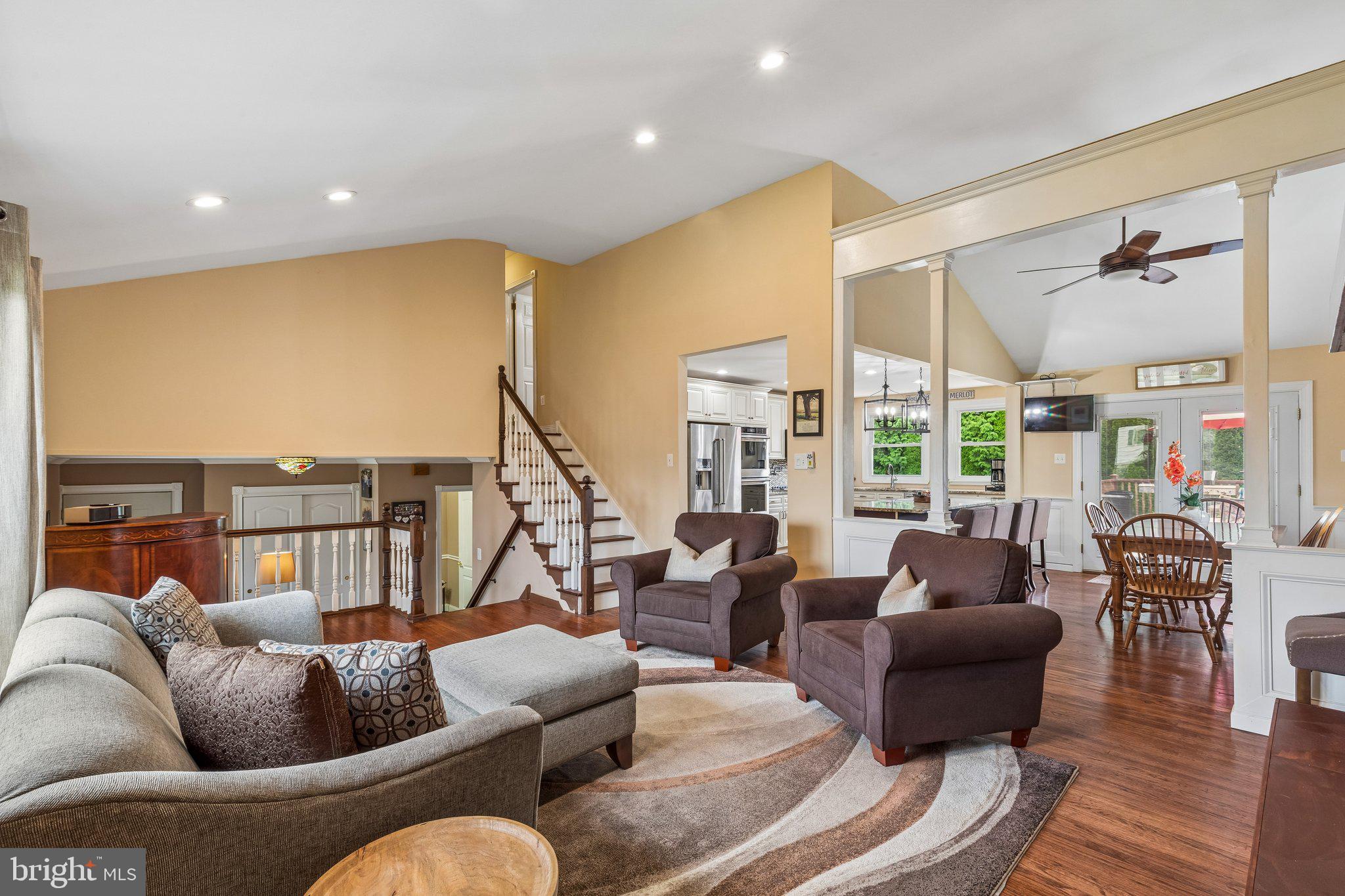 672 KILLDEER LANE