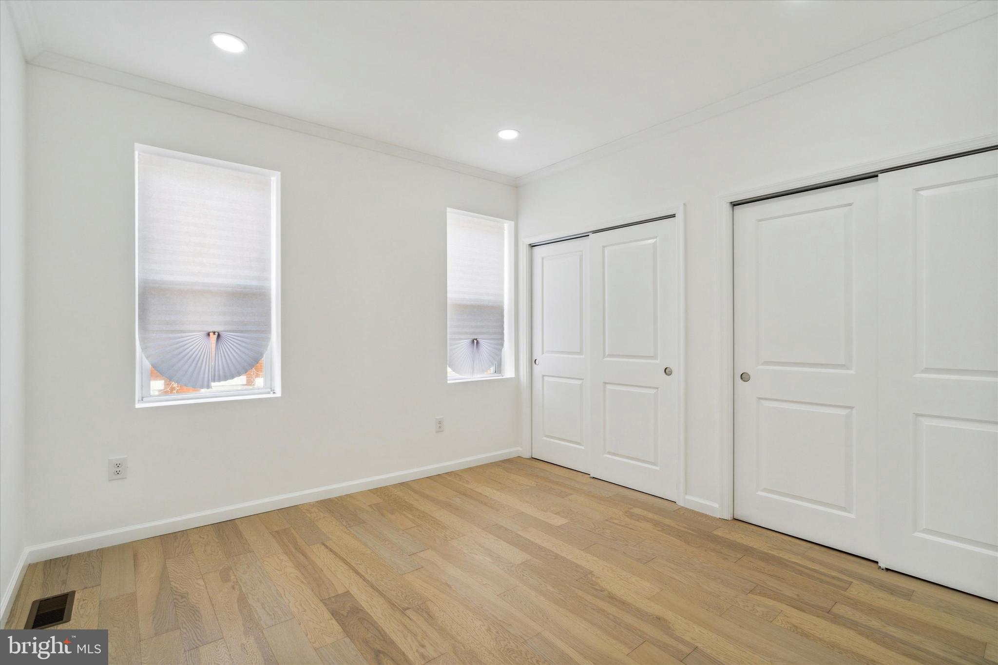 WHITMAN - Residential