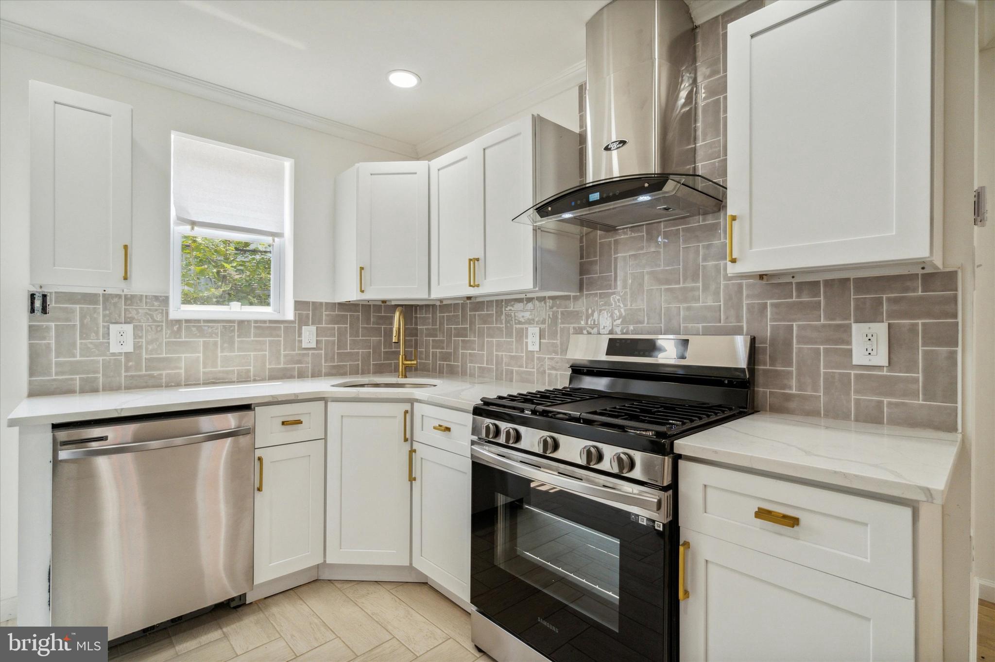 WHITMAN - Residential