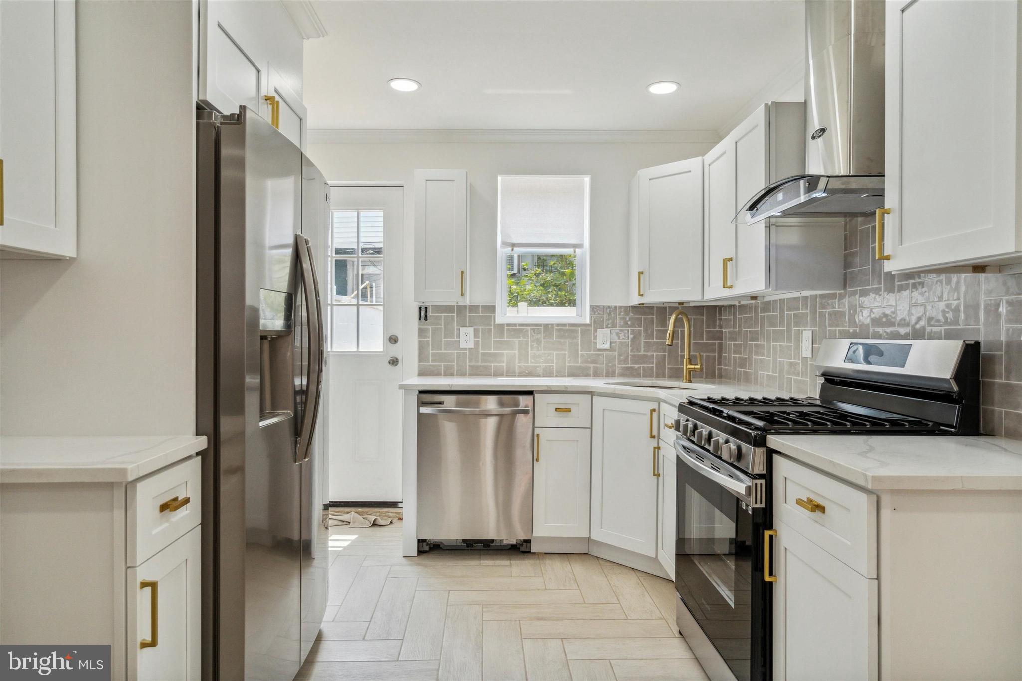 WHITMAN - Residential