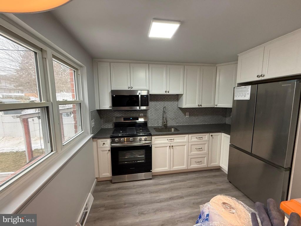 Photo of 870 Hilton Drive, LANCASTER, PA 17603 (MLS # PALA2082224)