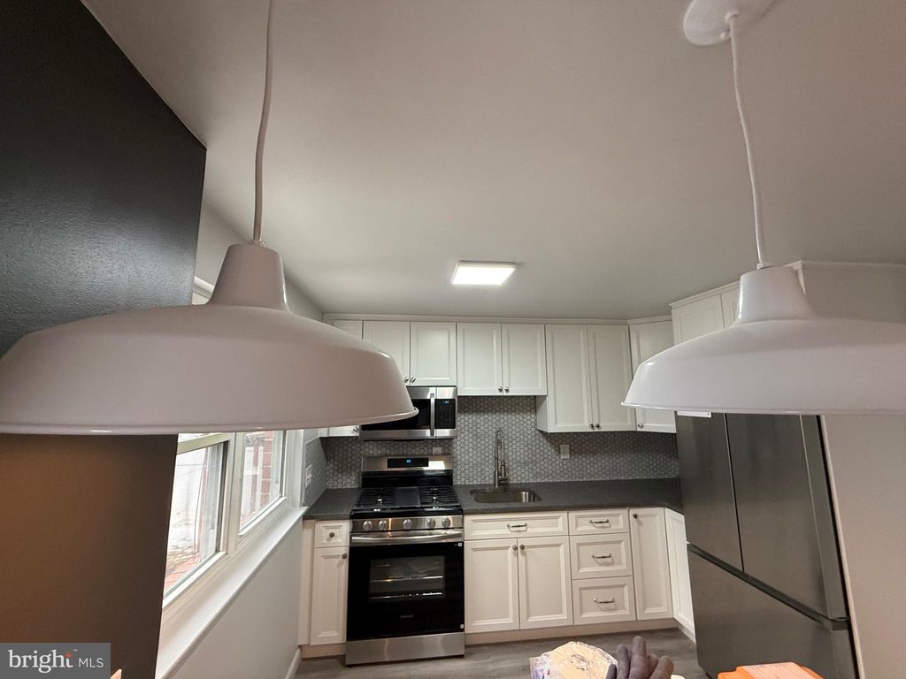 Photo of 870 Hilton Drive, LANCASTER, PA 17603 (MLS # PALA2082224)