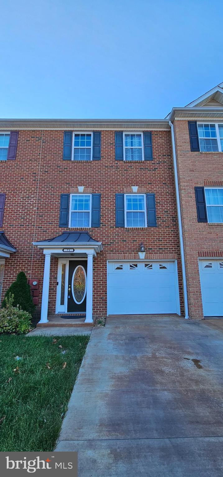 SIGNATURE TOWNS OF WILLOWBY - Residential Lease