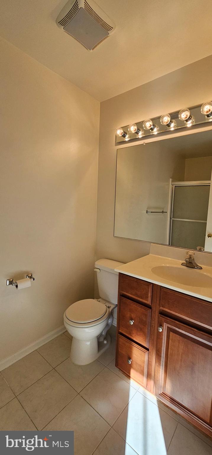 SIGNATURE TOWNS OF WILLOWBY - Residential Lease