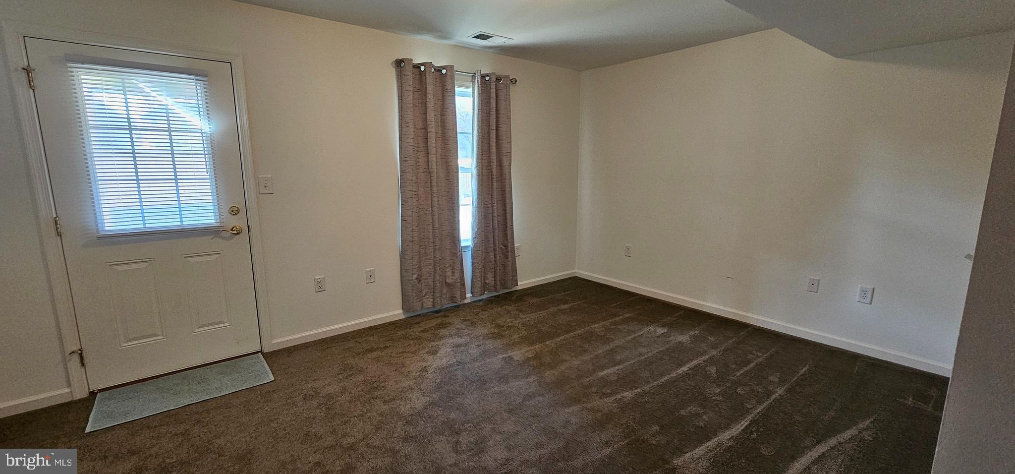 SIGNATURE TOWNS OF WILLOWBY - Residential Lease