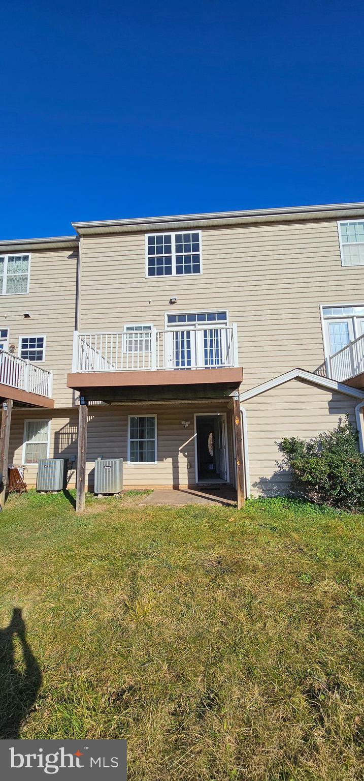 SIGNATURE TOWNS OF WILLOWBY - Residential Lease