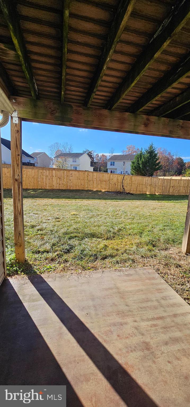 SIGNATURE TOWNS OF WILLOWBY - Residential Lease