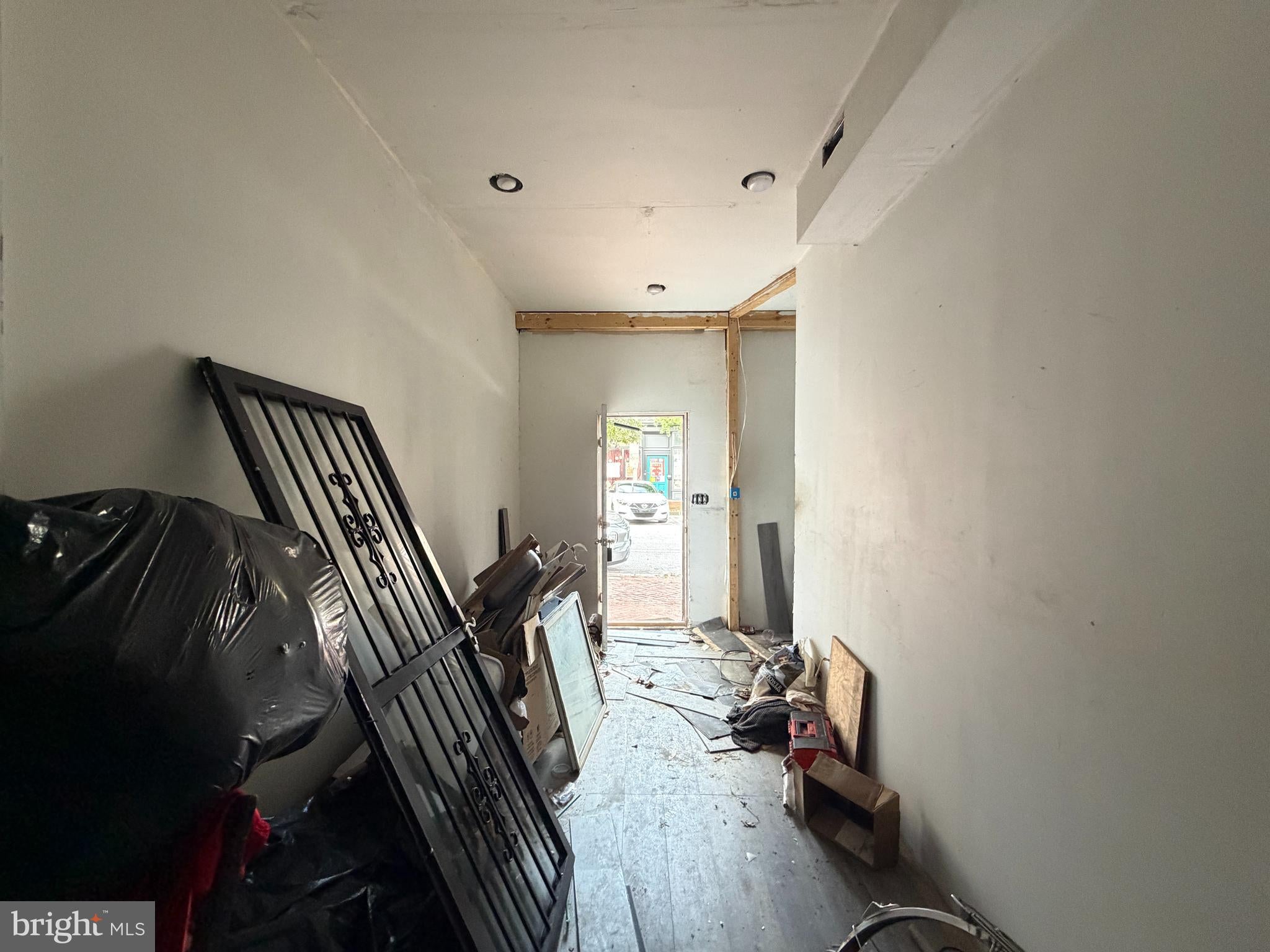 32 S CARROLLTON AVENUE