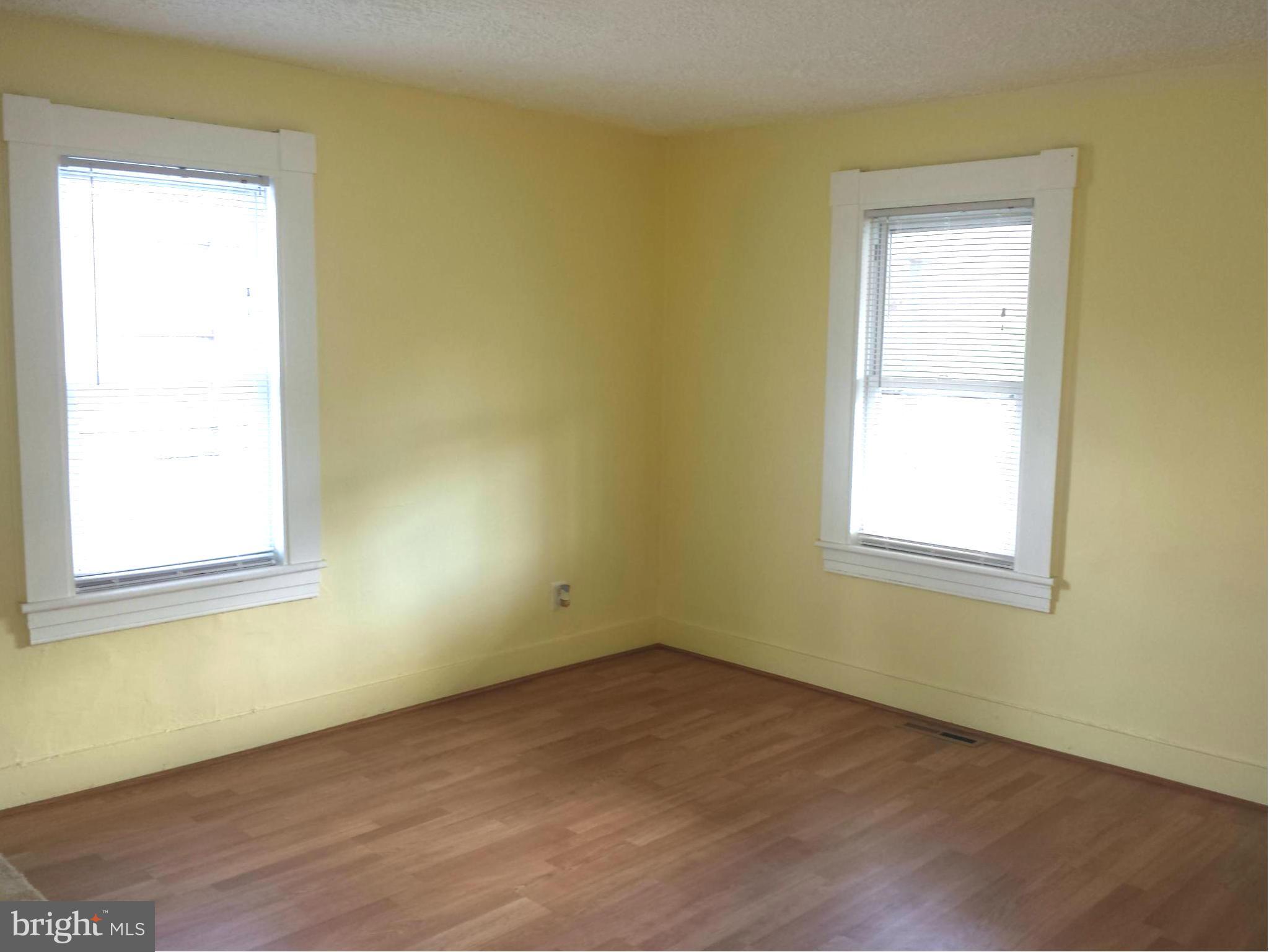 PLEASANT HILLS - Residential Lease