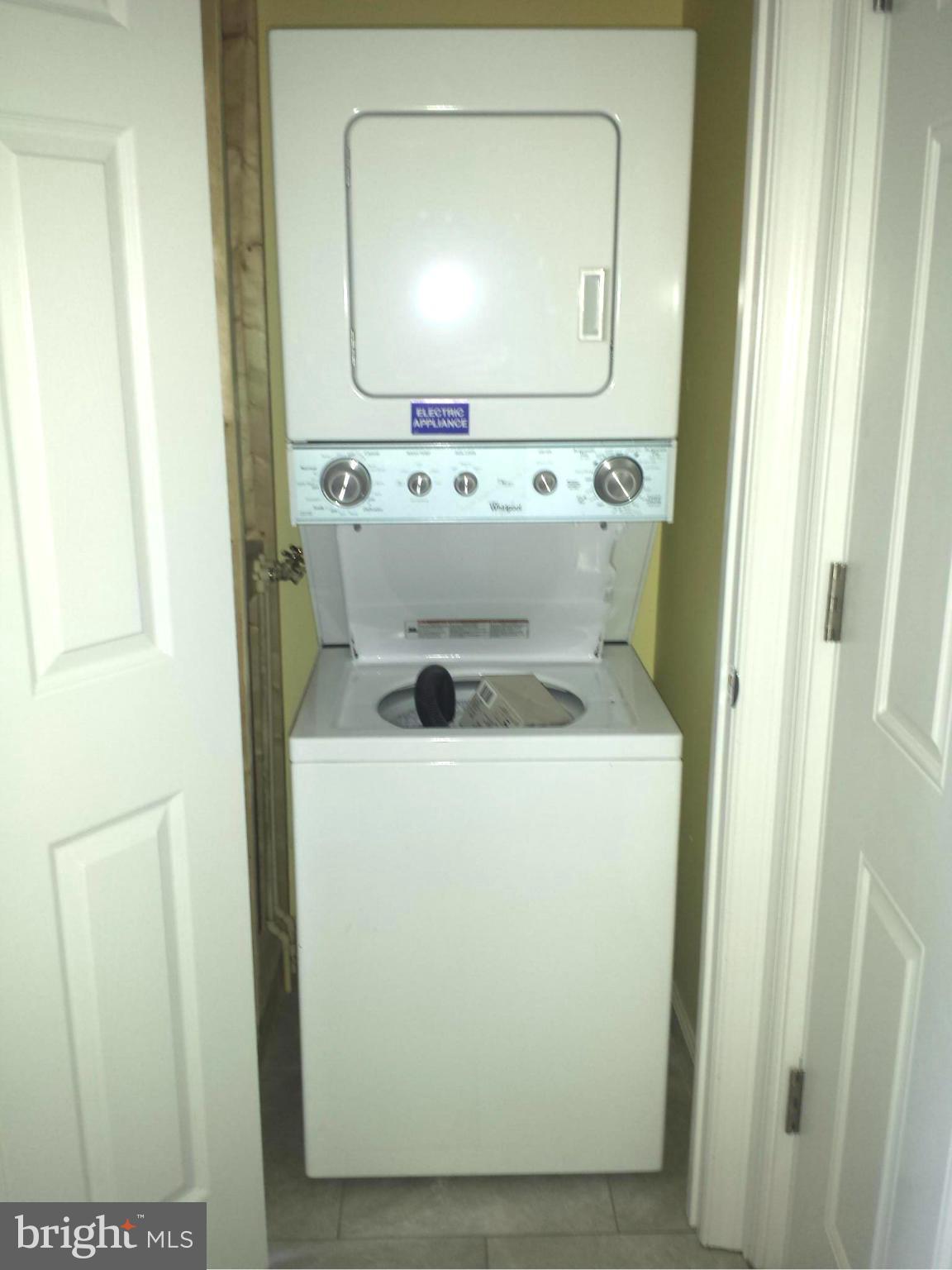 PLEASANT HILLS - Residential Lease