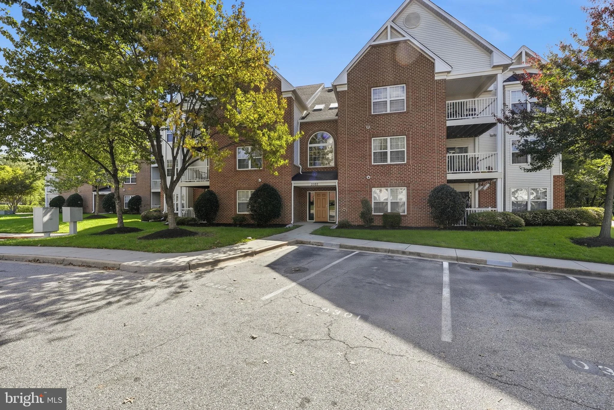 3702 Excalibur Court Unit 203